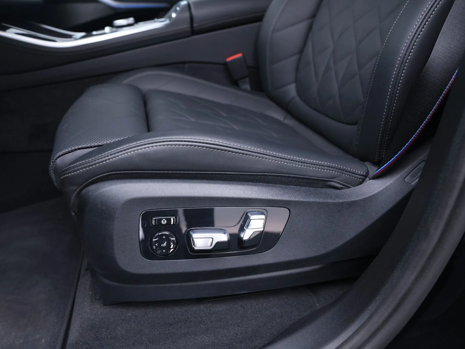 2024 BMW X5 xDrive50e, 25/30