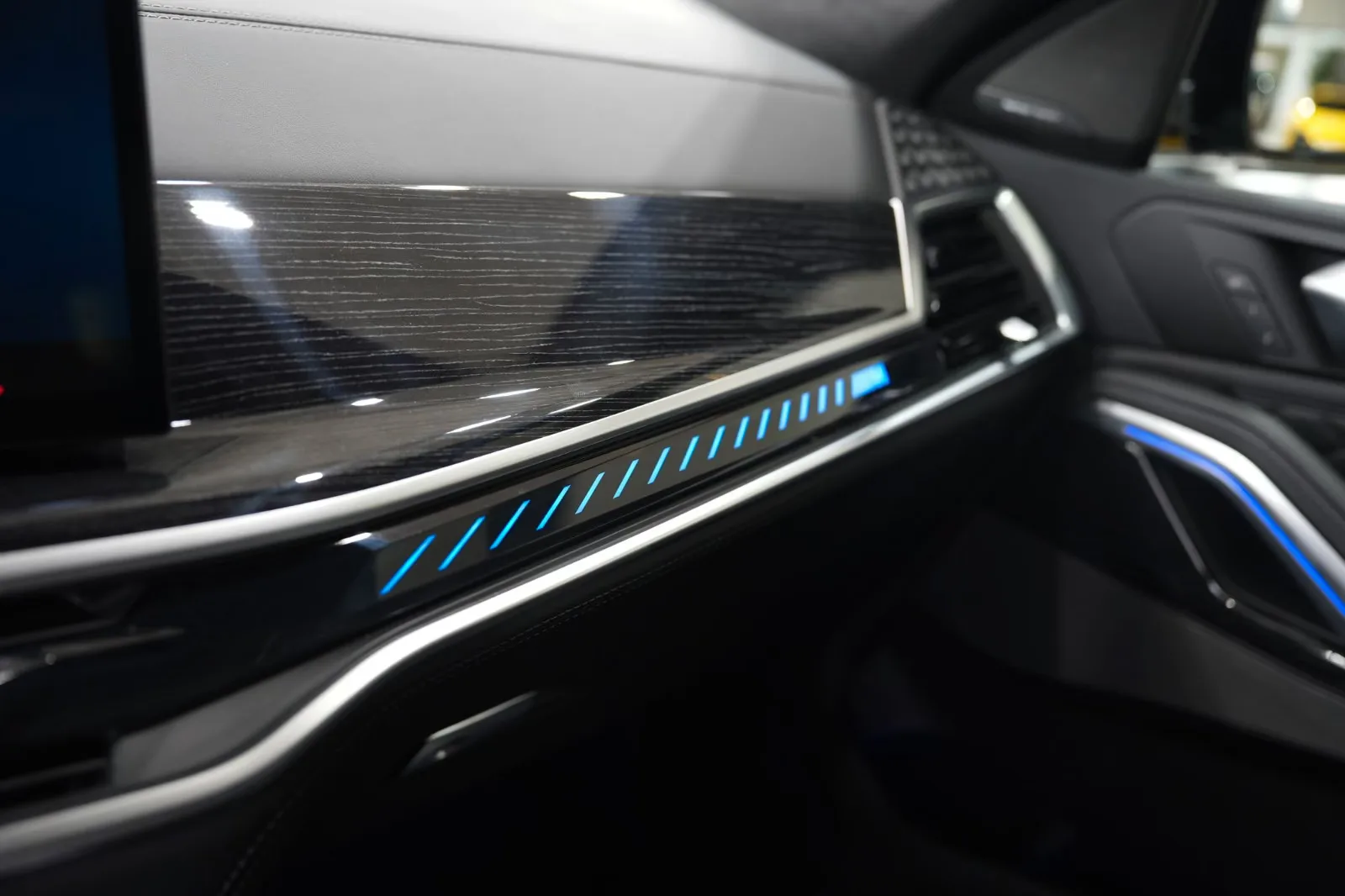 2024 BMW X6 M Competition, 23/25
