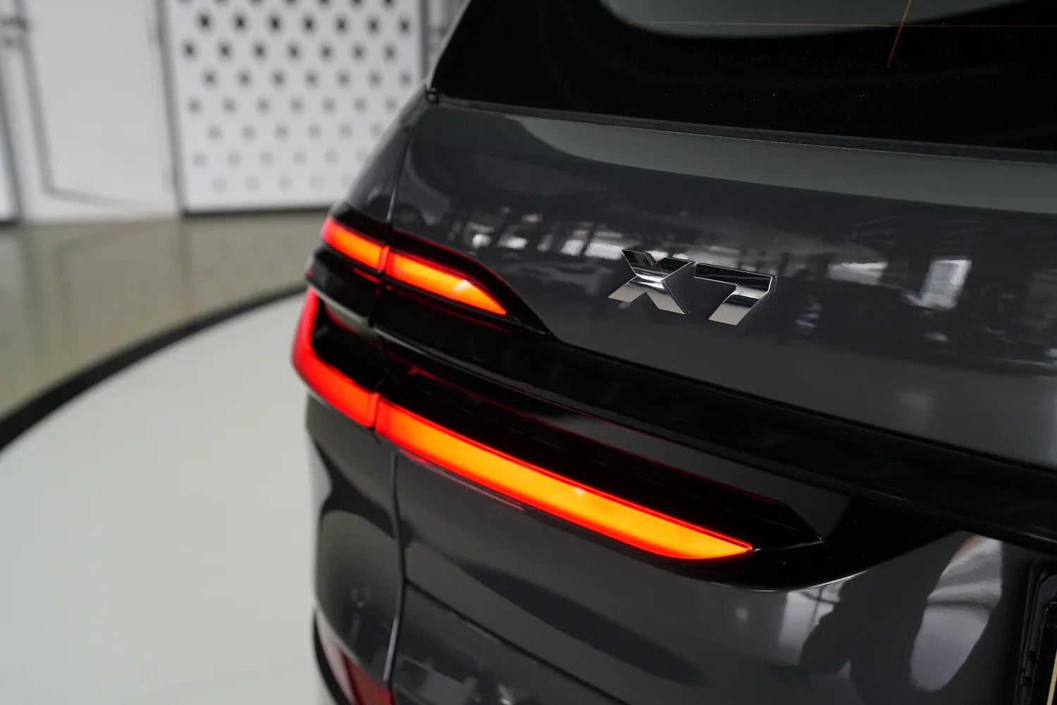 2024 BMW X7 M60i, 14/17