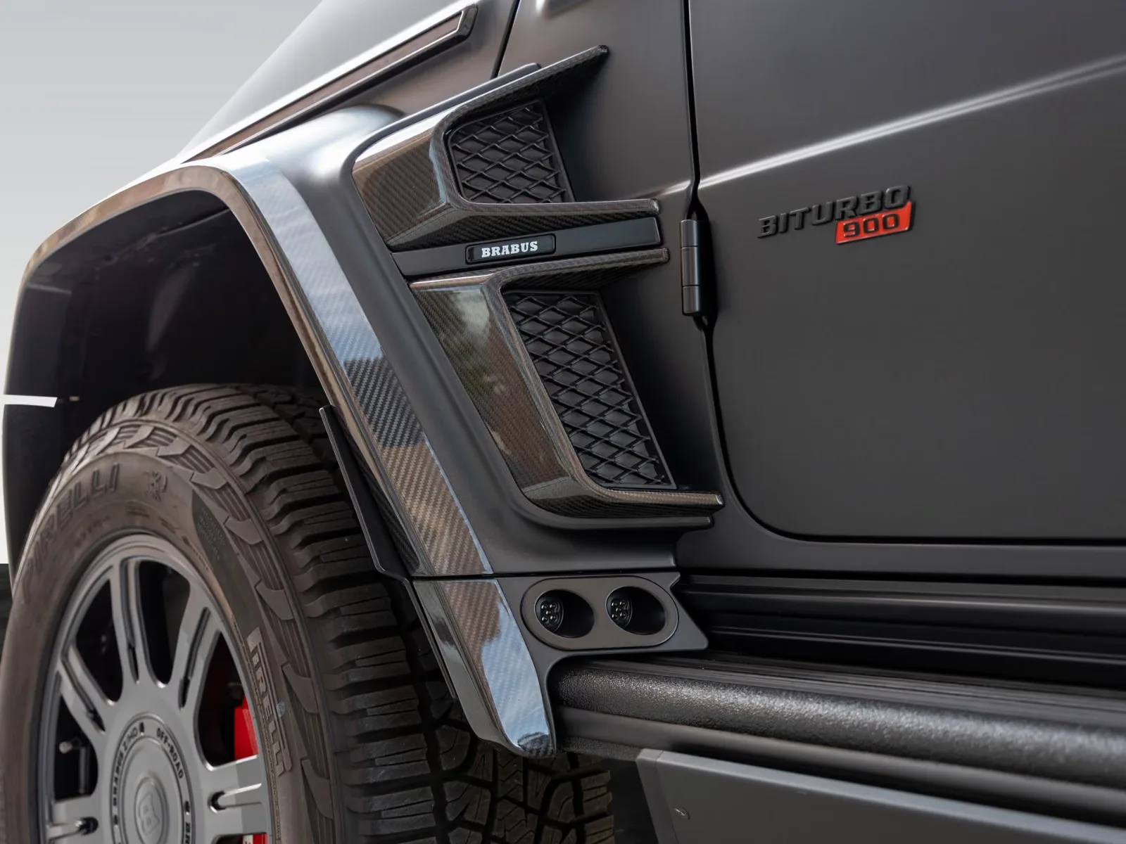 2024 Brabus XLP 900 6x6, 14/30