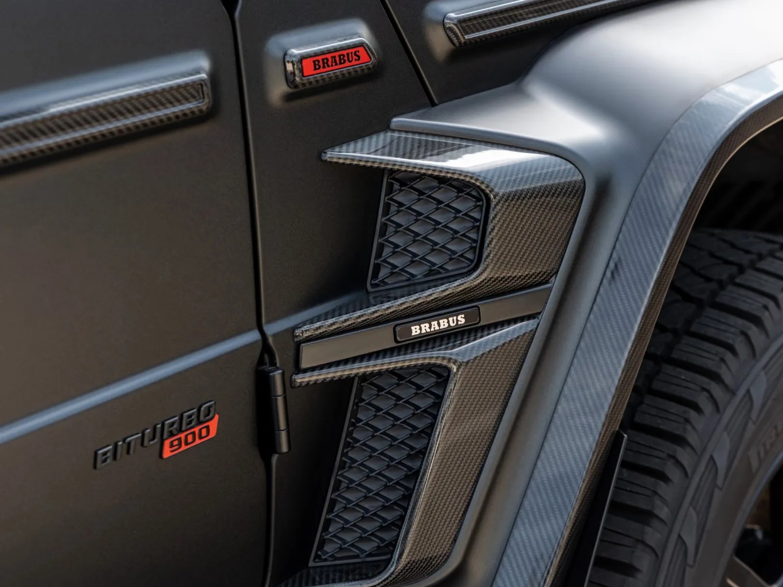 2024 Brabus XLP 900 6x6, 16/30