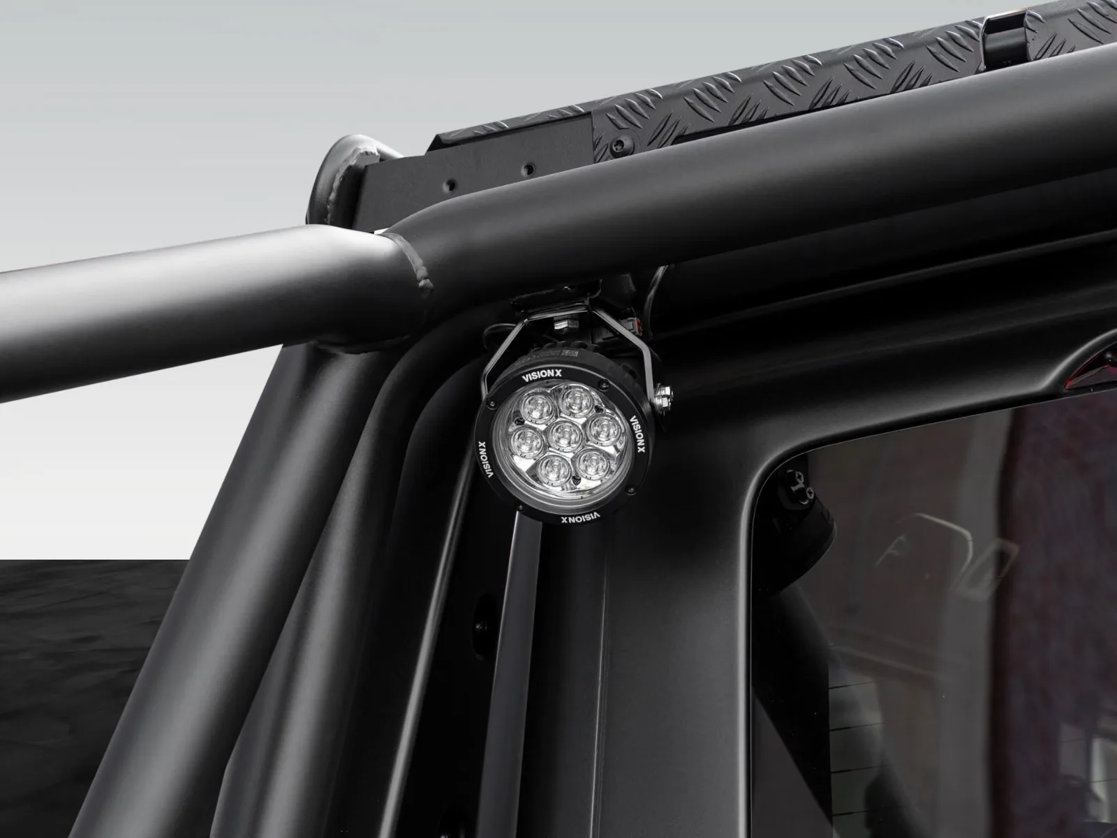 2024 Brabus XLP 900 6x6, 30/30
