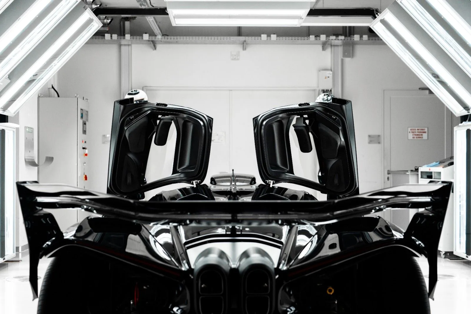 2024 Bugatti Bolide, 4/25