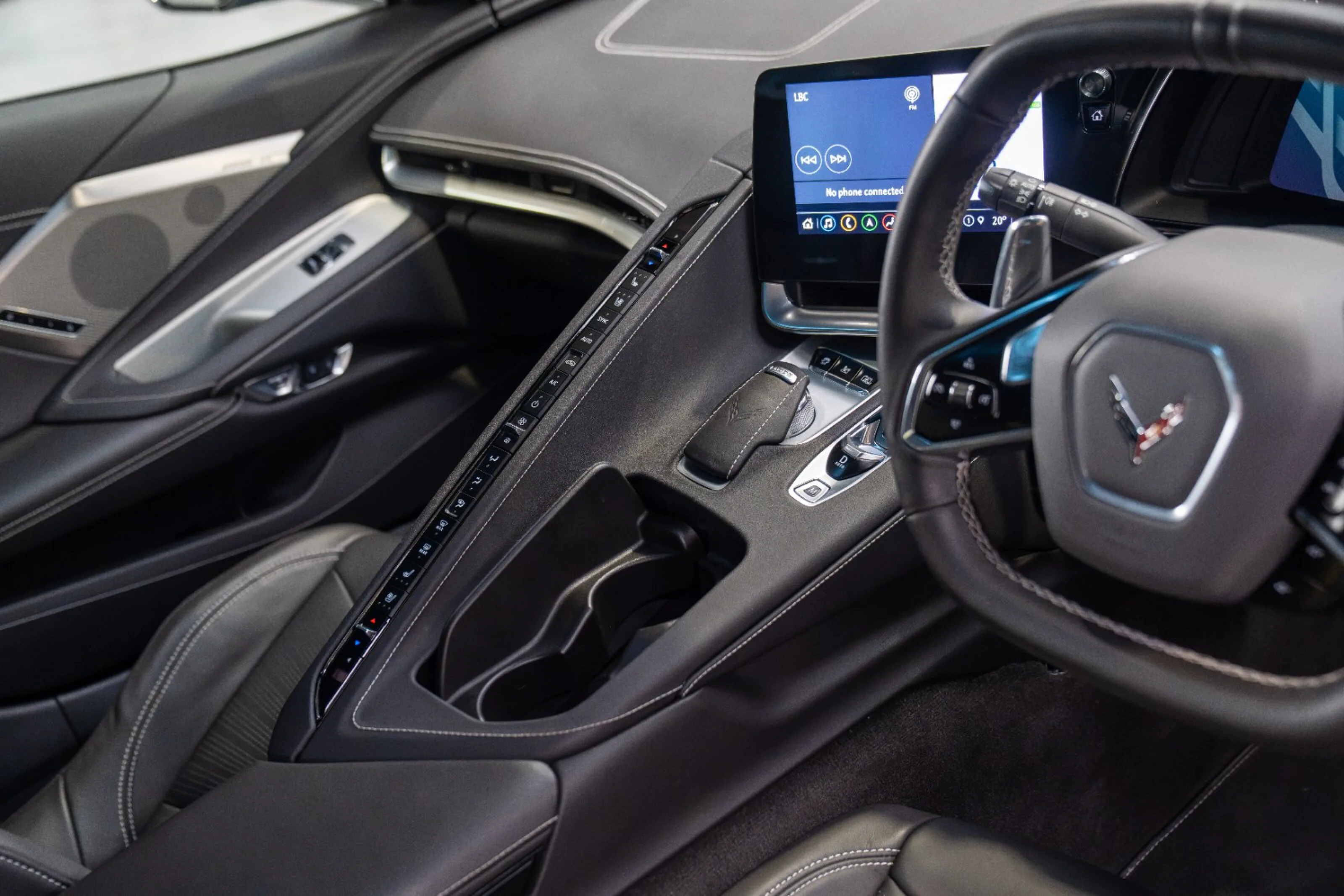 2024 Chevrolet Corvette Stingray 2LT, 8/22