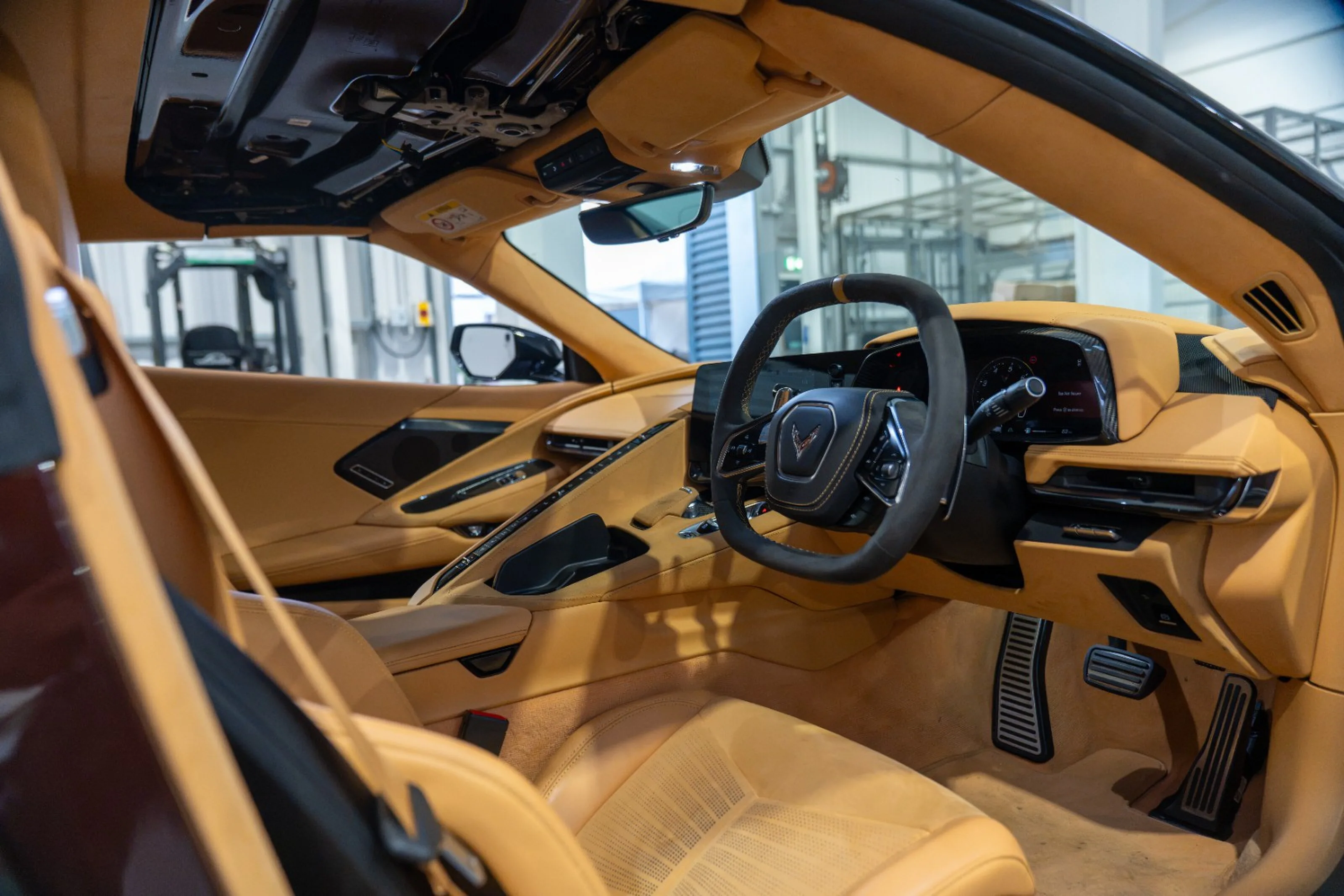 2024 Chevrolet Corvette Stingray Convertible 3LT, 2/10