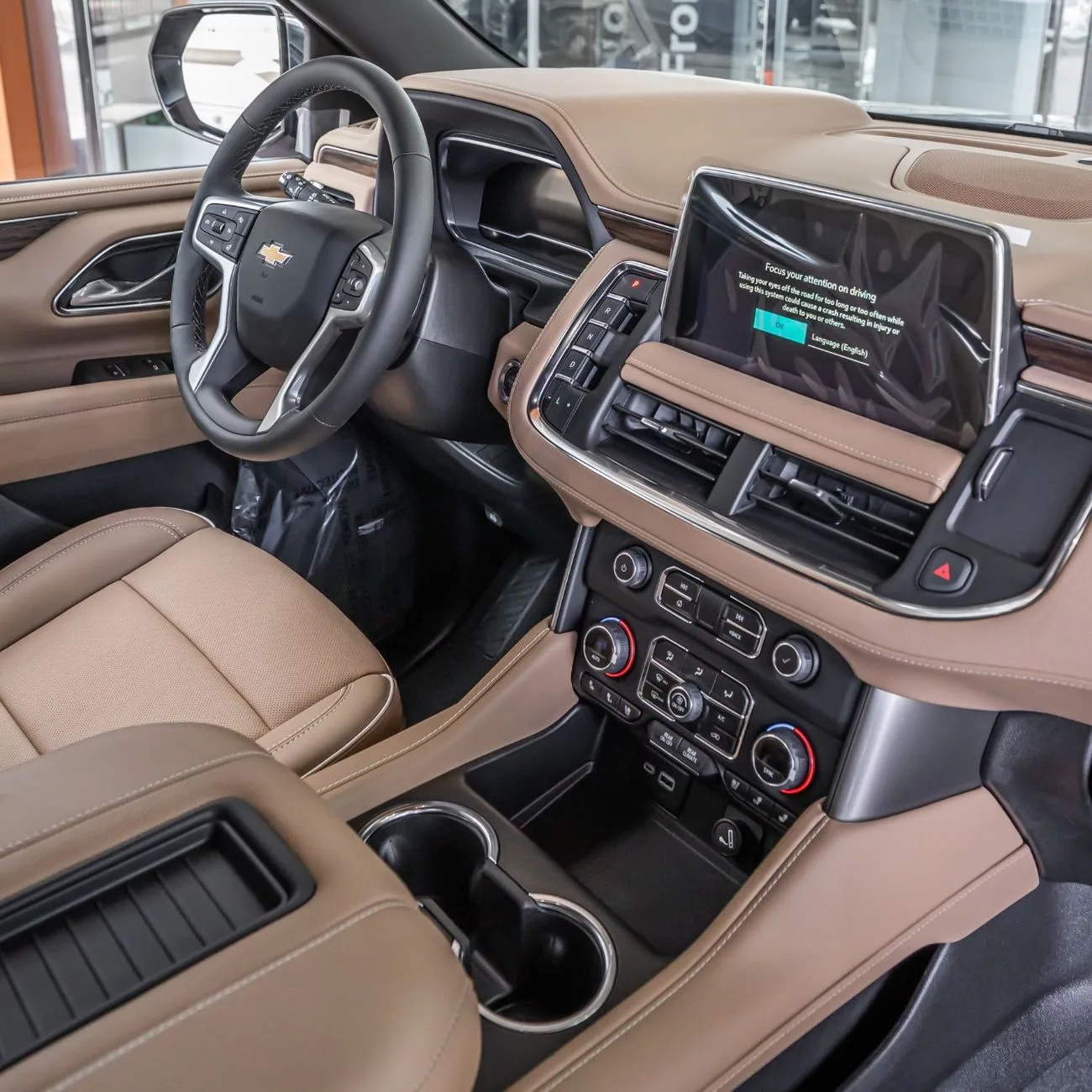 2024 Chevrolet Tahoe Premier angeboten von einem Fachhändler in Dubai, Vereinigte Arabische Emirate, Foto 10 von 12