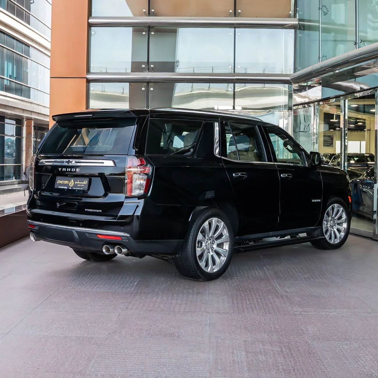 2024 Chevrolet Tahoe Premier proposée par un concessionnaire spécialisé à Dubai, Émirats arabes unis, photo 5 sur 16
