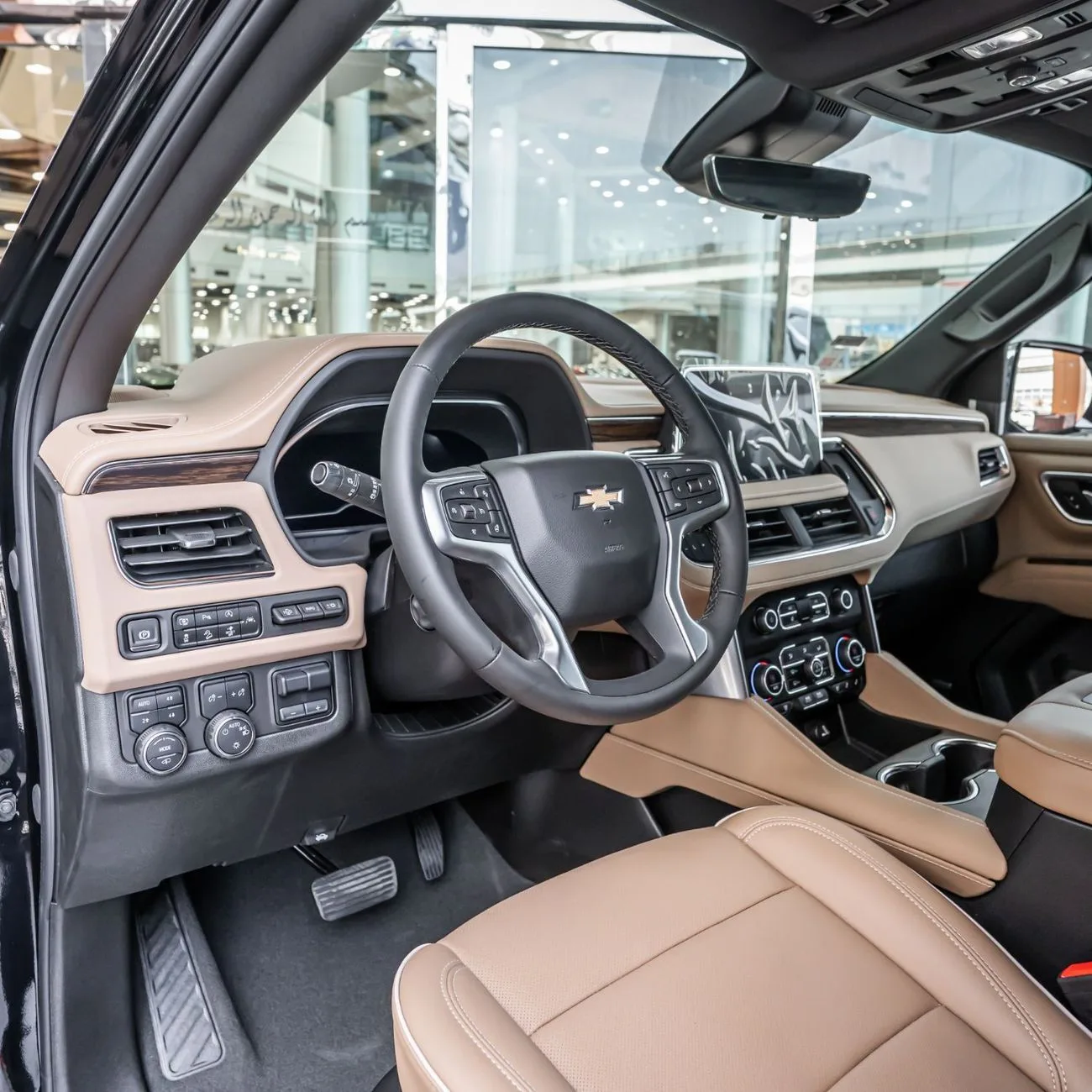 2024 Chevrolet Tahoe Premier proposée par un concessionnaire spécialisé à Dubai, Émirats arabes unis, photo 15 sur 16