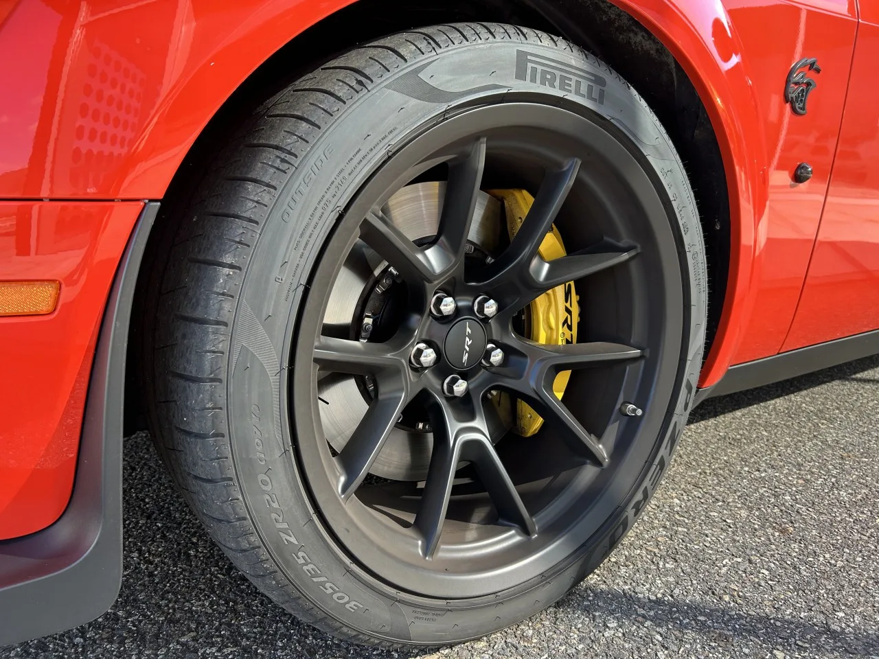 2024 Dodge Challenger SRT Hellcat Redeye Widebody angeboten von einem Fachhändler in Písek, Tschechien, Foto 11 von 33