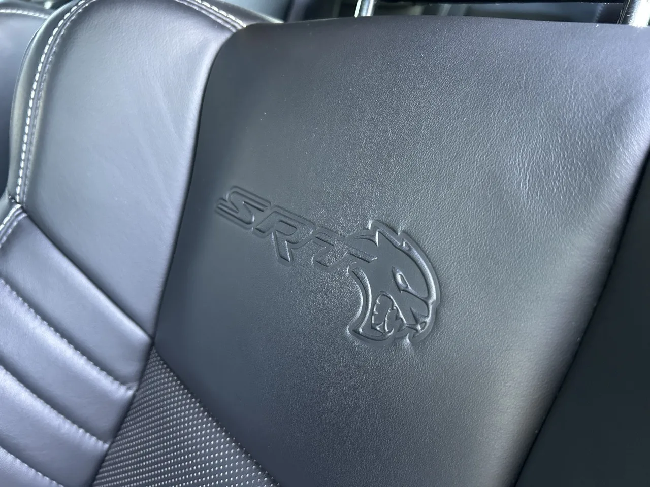 2024 Dodge Challenger SRT Hellcat Redeye Widebody angeboten von einem Fachhändler in Písek, Tschechien, Foto 27 von 33