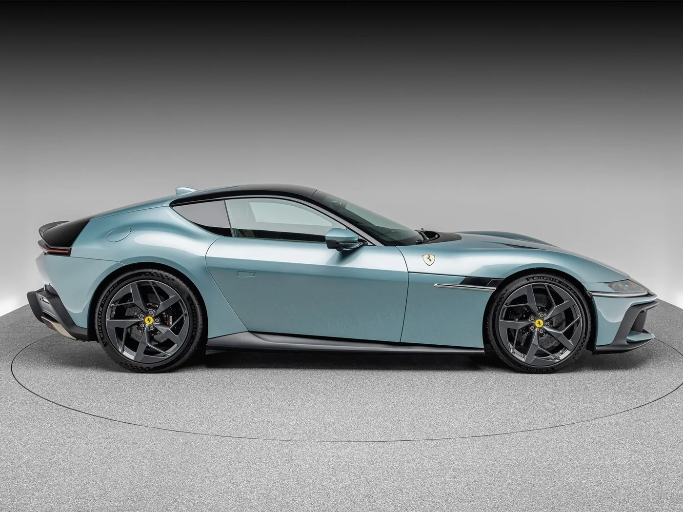 2024 Ferrari 12Cilindri proposée par un concessionnaire spécialisé à Böblingen, Allemagne, photo 8 sur 15