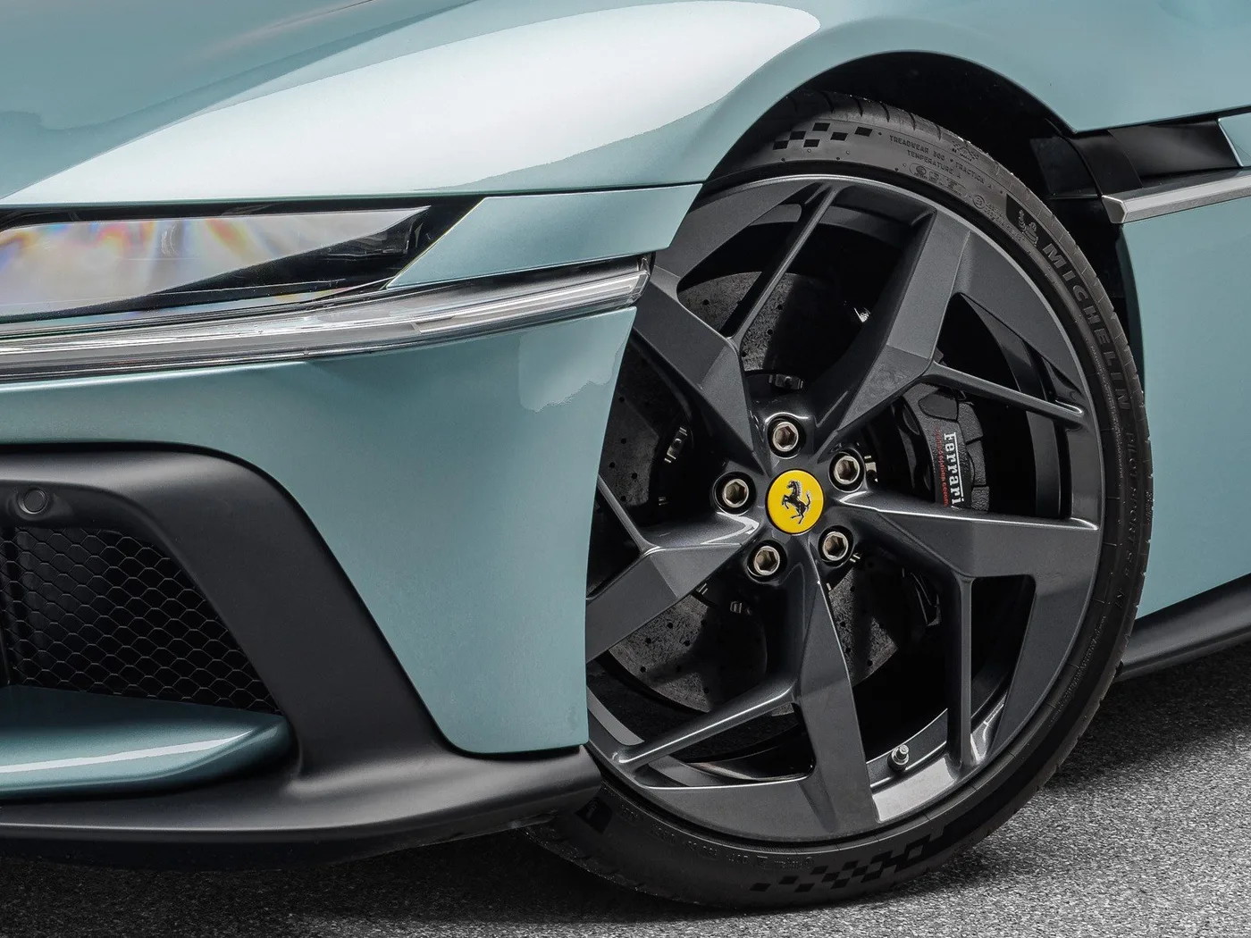 2024 Ferrari 12Cilindri proposée par un concessionnaire spécialisé à Böblingen, Allemagne, photo 11 sur 15