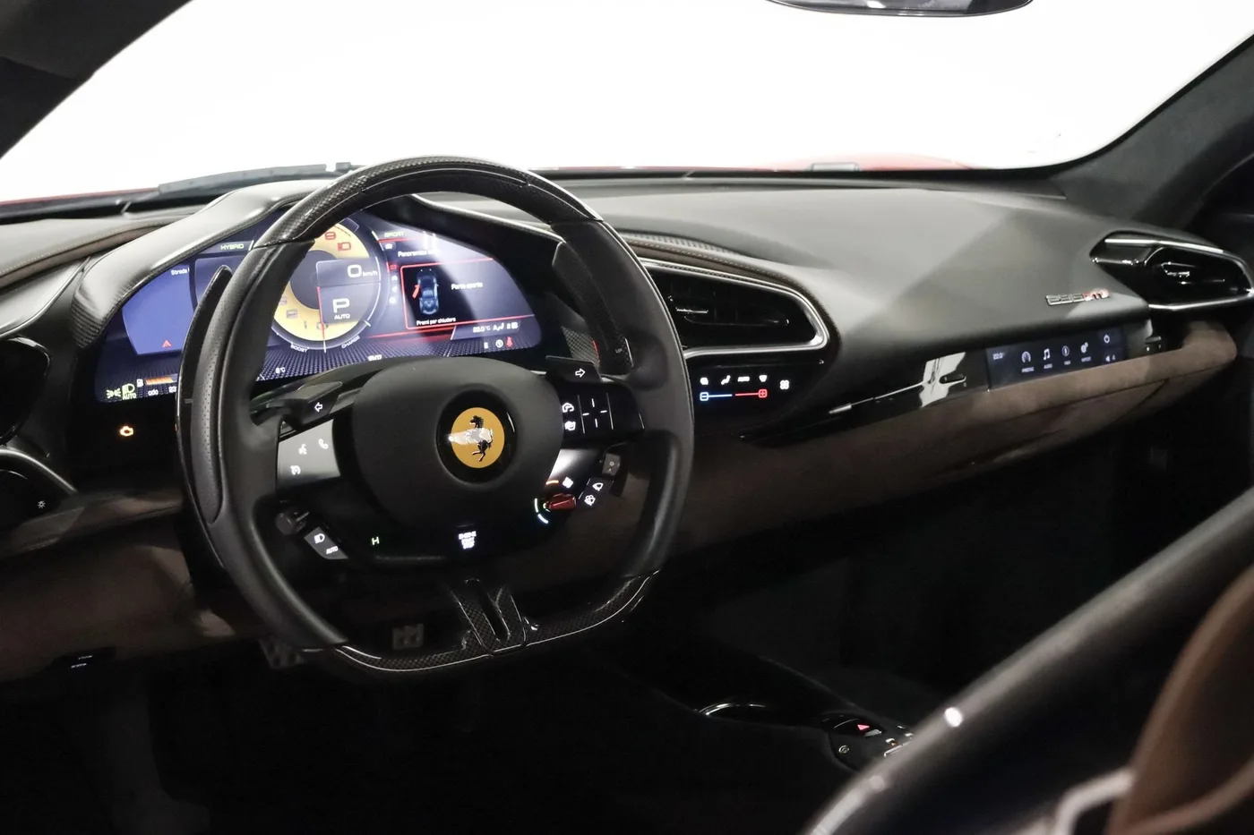 2024 Ferrari 296 GTB Assetto Fiorano proposée par un spécialiste de la supercar à Zibido San Giacomo, Italie, photo 10 sur 21