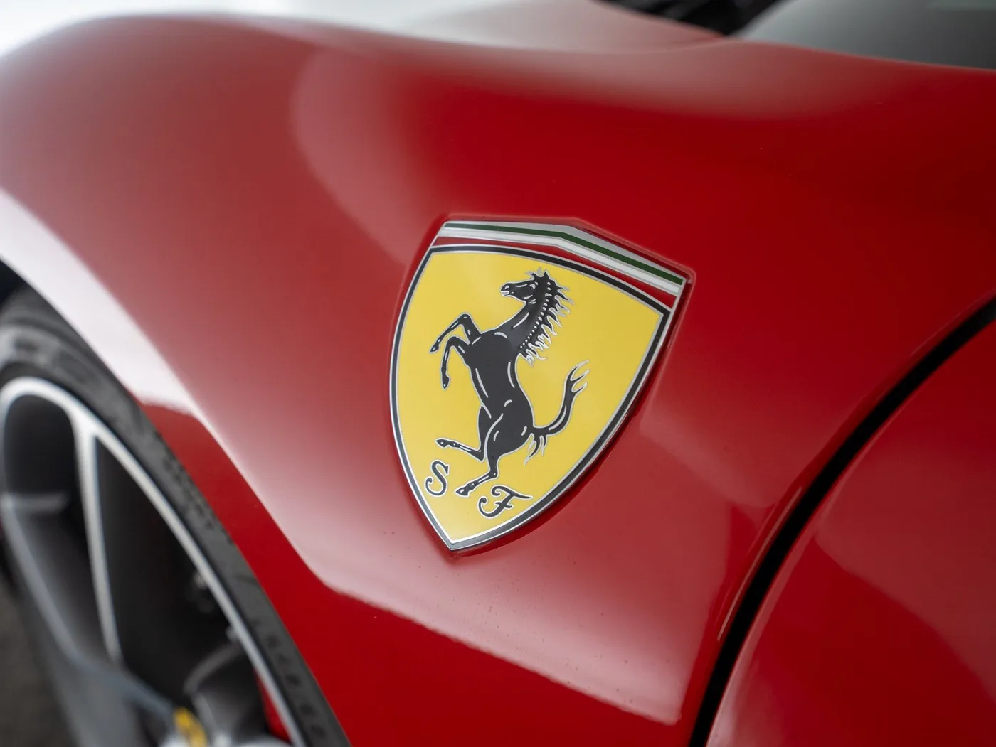 2024 Ferrari 296 GTB proposée par un concessionnaire spécialisé à Singen, Allemagne, photo 15 sur 15