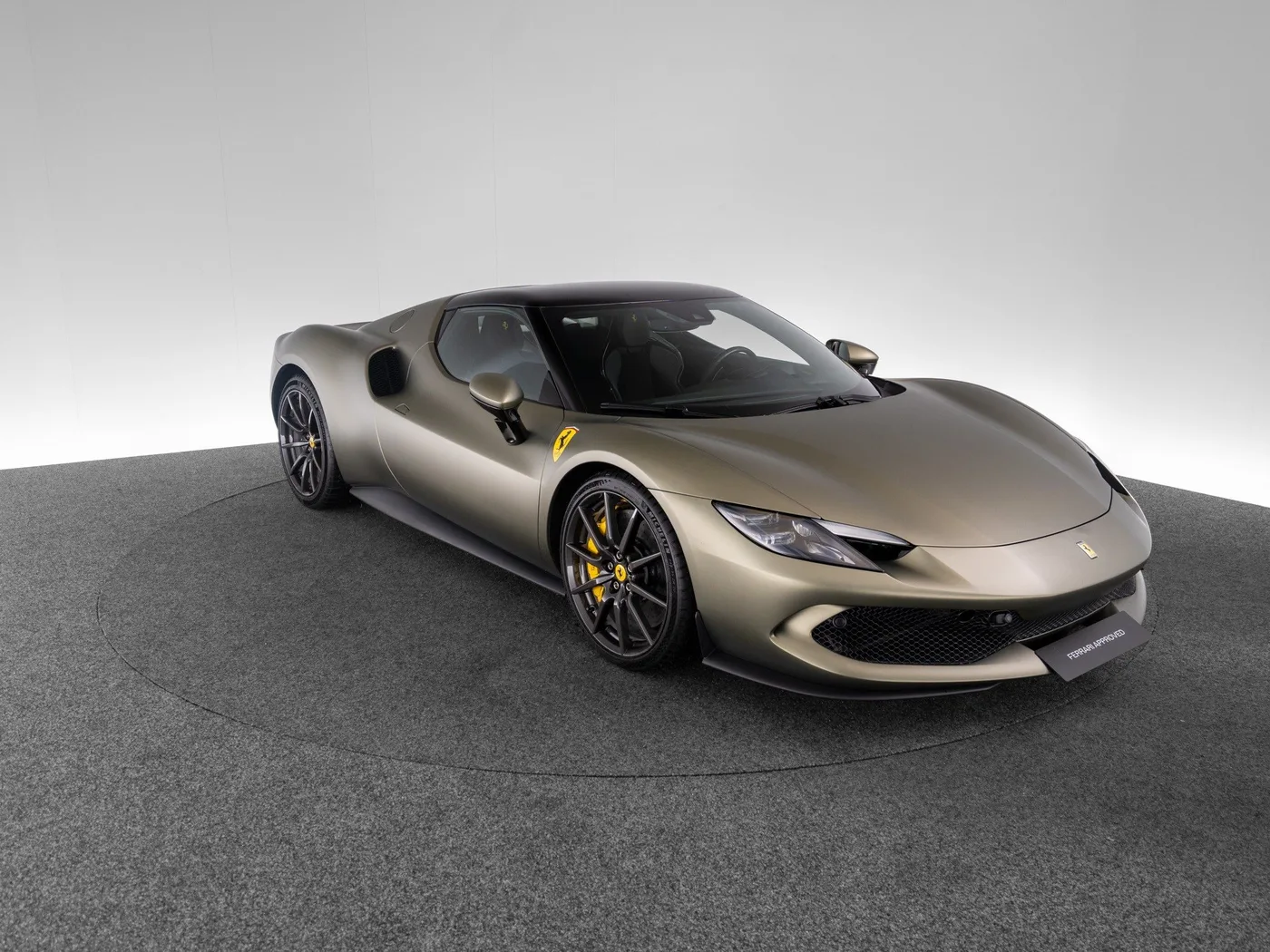 2024 Ferrari 296 GTB proposée par un concessionnaire spécialisé à Singen, Allemagne, photo 5 sur 15