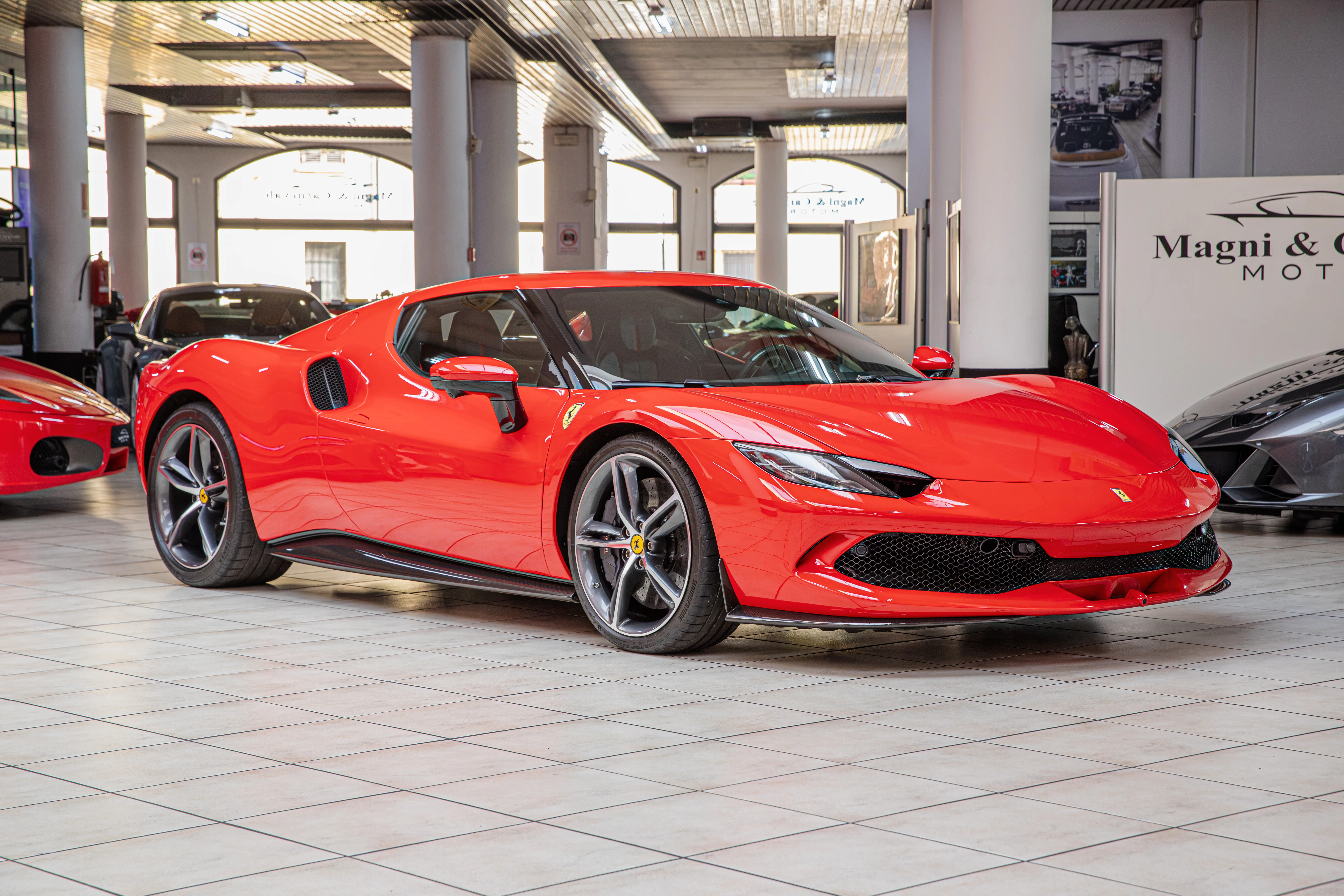 2024 Ferrari 296 GTB angeboten von einem Fachhändler in Mailand, Italien, Hauptfoto