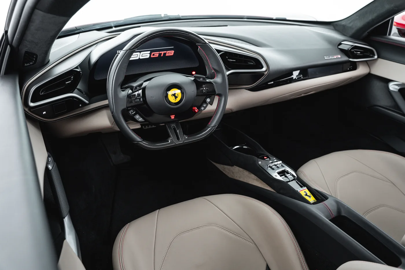 2024 Ferrari 296 GTB angeboten von einem Fachhändler in Vösendorf, Österreich, Foto 7 von 15