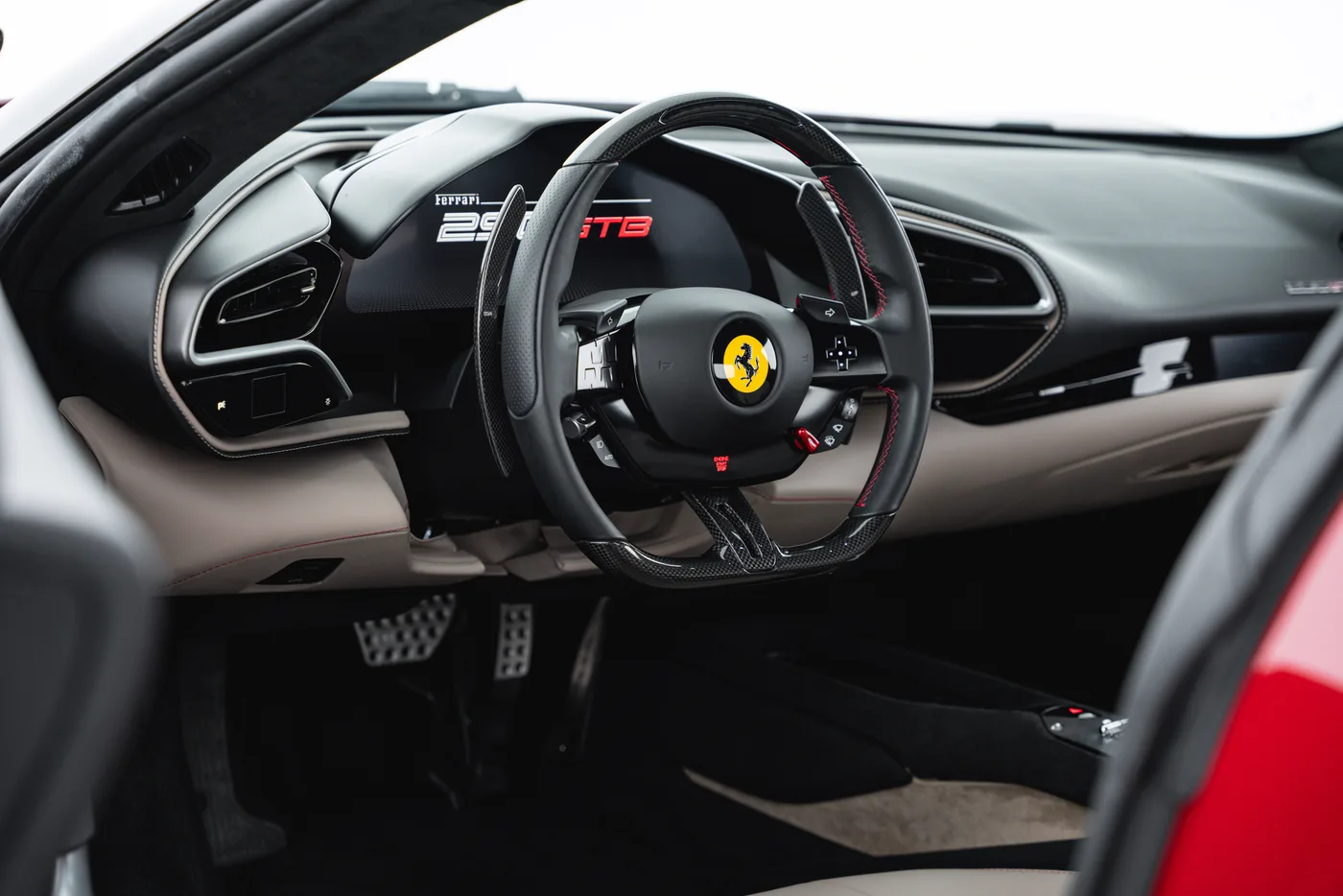 2024 Ferrari 296 GTB angeboten von einem Fachhändler in Vösendorf, Österreich, Foto 10 von 15