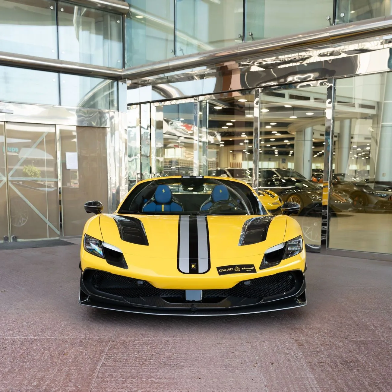 2024 Ferrari 296 GTS angeboten von einem Fachhändler in Dubai, Vereinigte Arabische Emirate, Foto 8 von 22