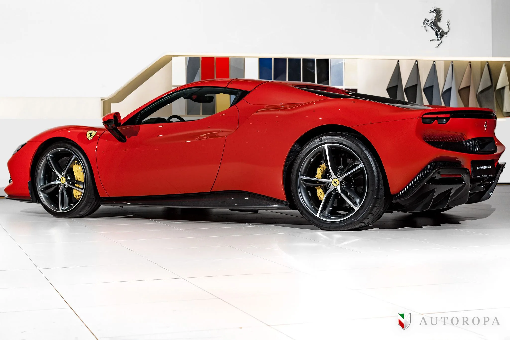 2024 Ferrari 296 GTS, 5/10