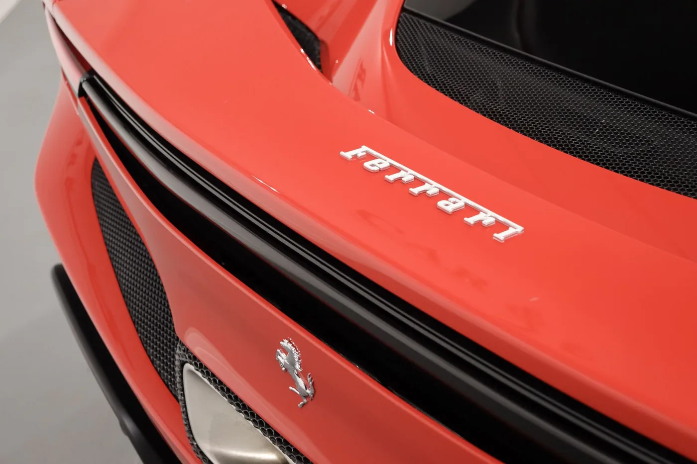 2024 Ferrari 296 GTS offered by a supercar dealer in Zibido San Giacomo, Italy, photo 21 of 21