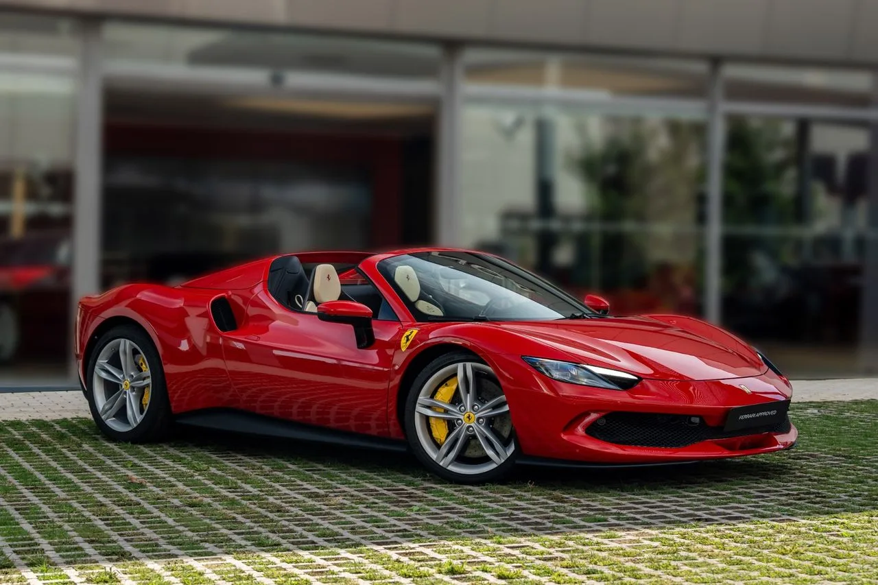2024 Ferrari 296 GTS, 9/30