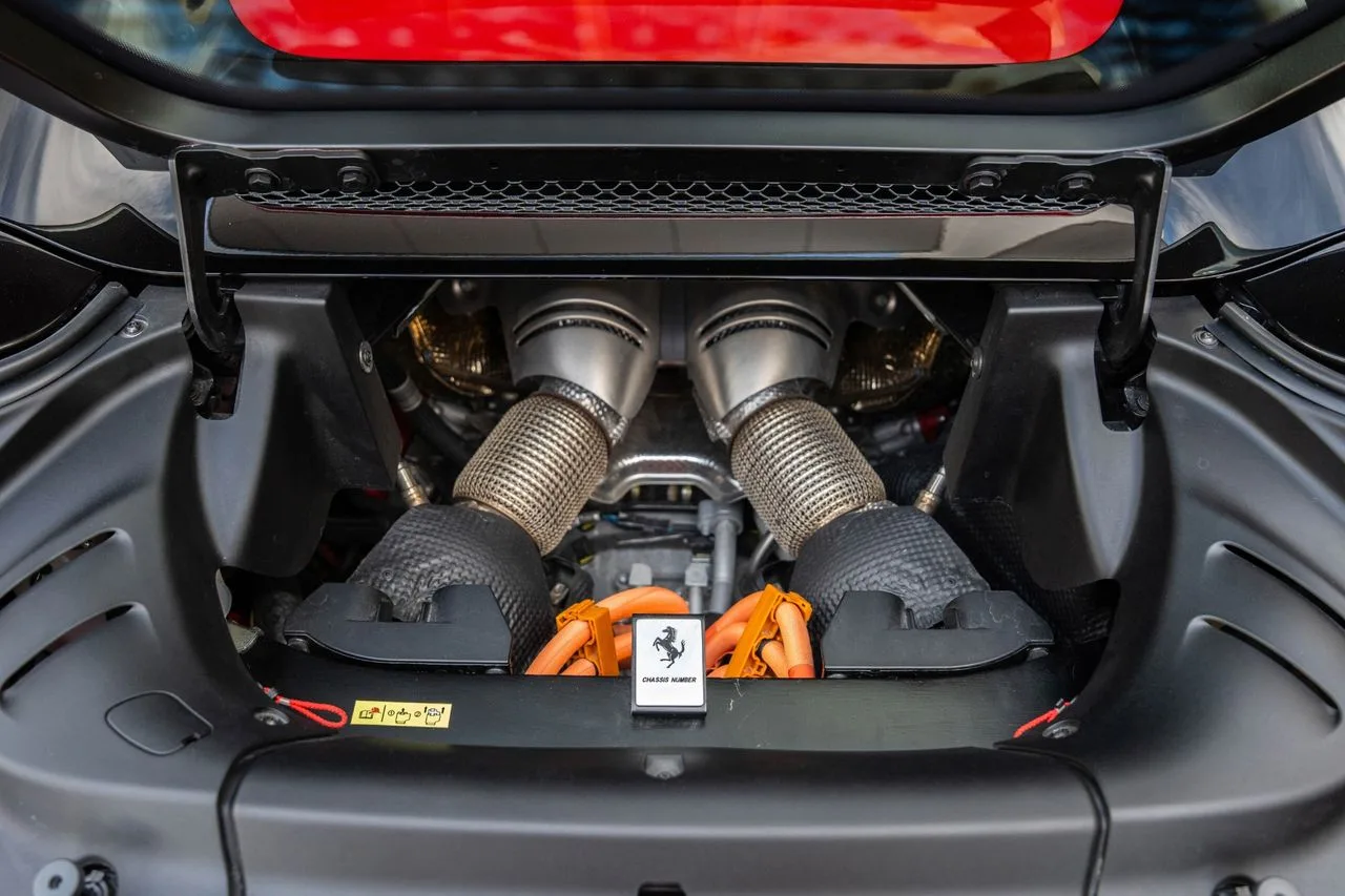 2024 Ferrari 296 GTS, 17/30