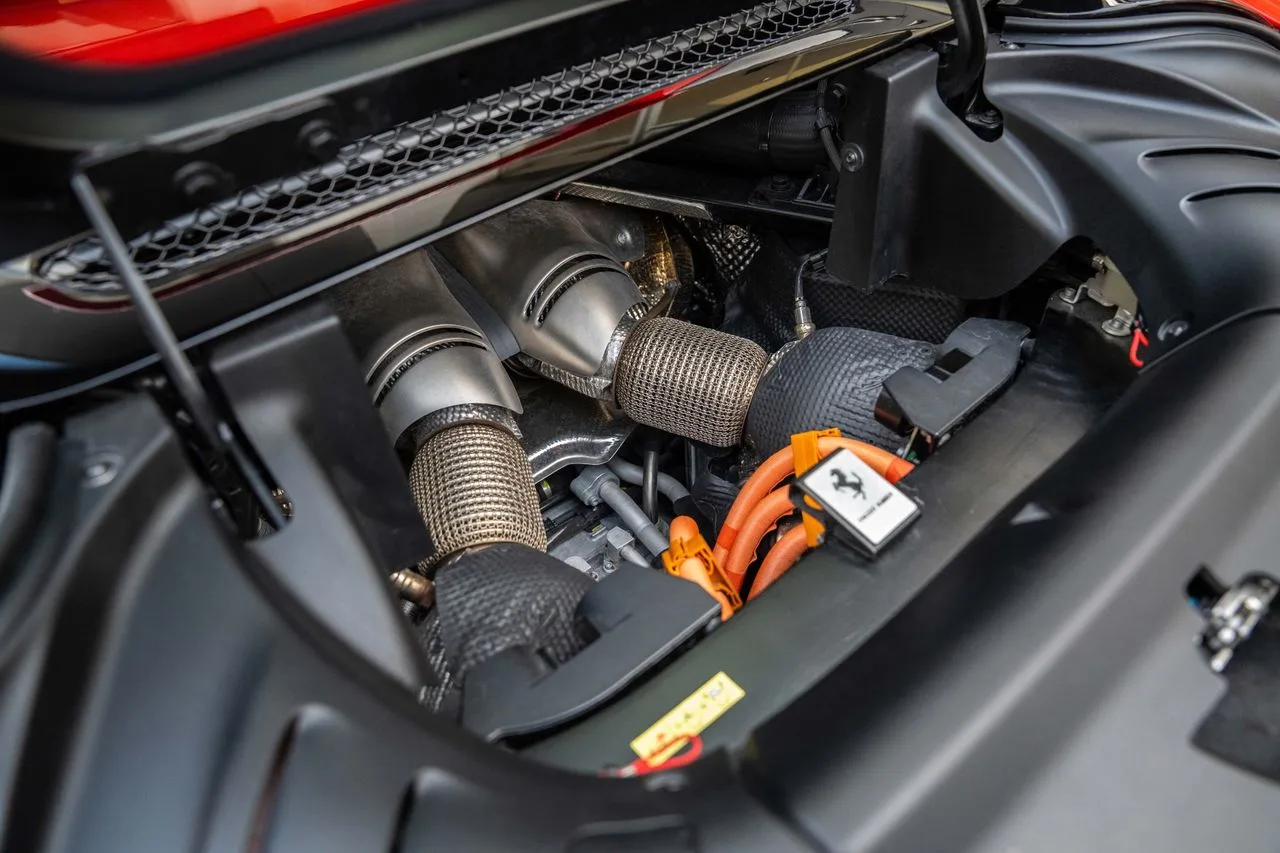 2024 Ferrari 296 GTS, 18/30