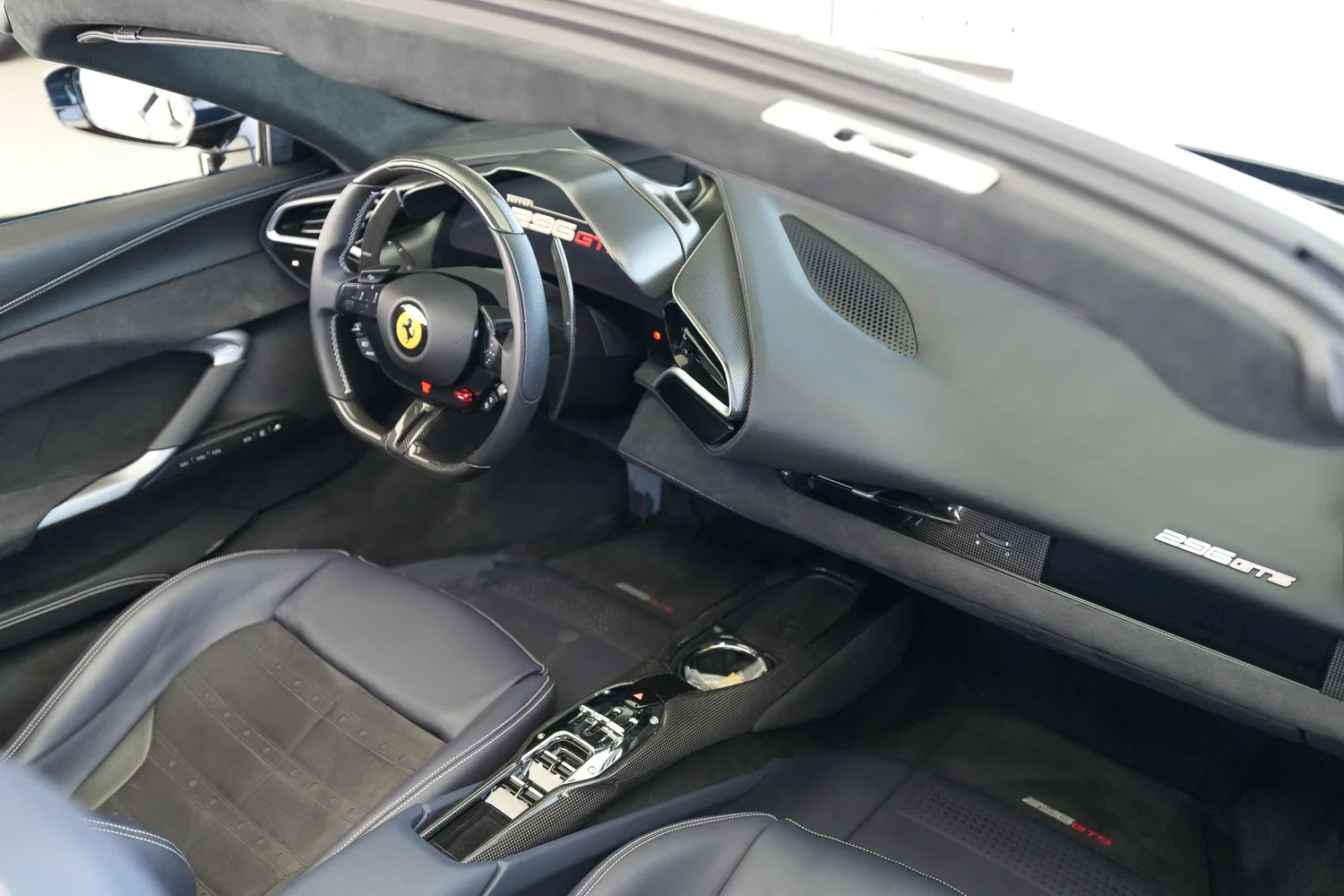 2024 Ferrari 296 GTS, 9/16