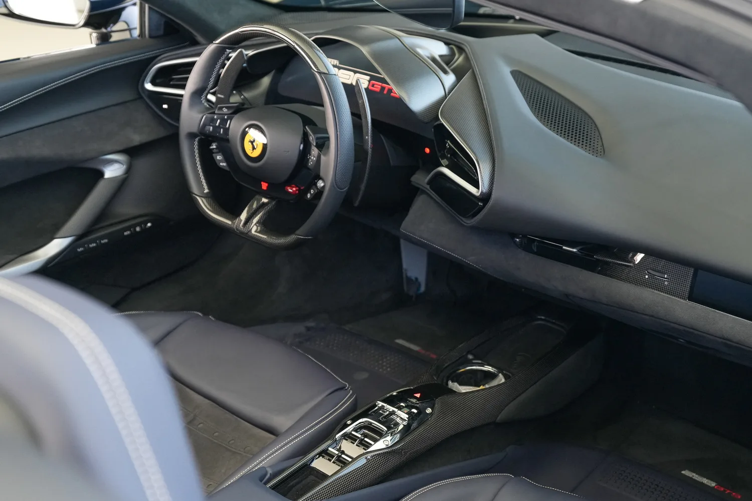 2024 Ferrari 296 GTS, 10/16