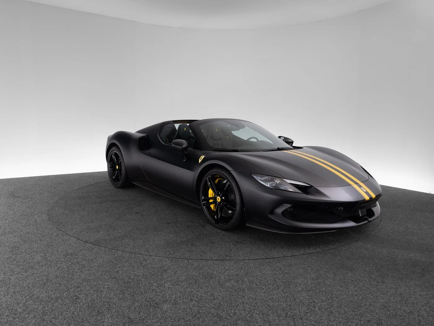 2024 Ferrari 296 GTS offered by a specialist dealer in Singen, Germany, photo 2 of 15
