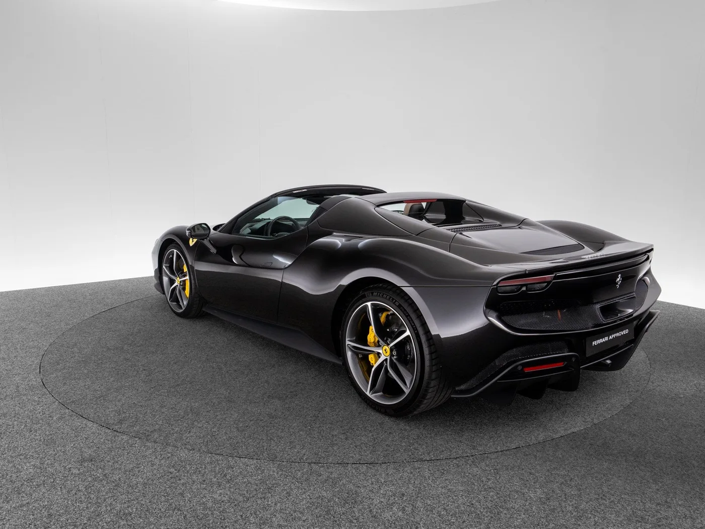 2024 Ferrari 296 GTS offered by a specialist dealer in Singen, Germany, photo 3 of 15