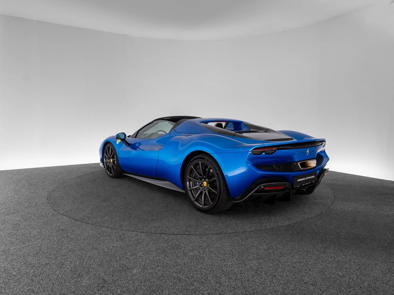 2024 Ferrari 296 GTS, 7/30