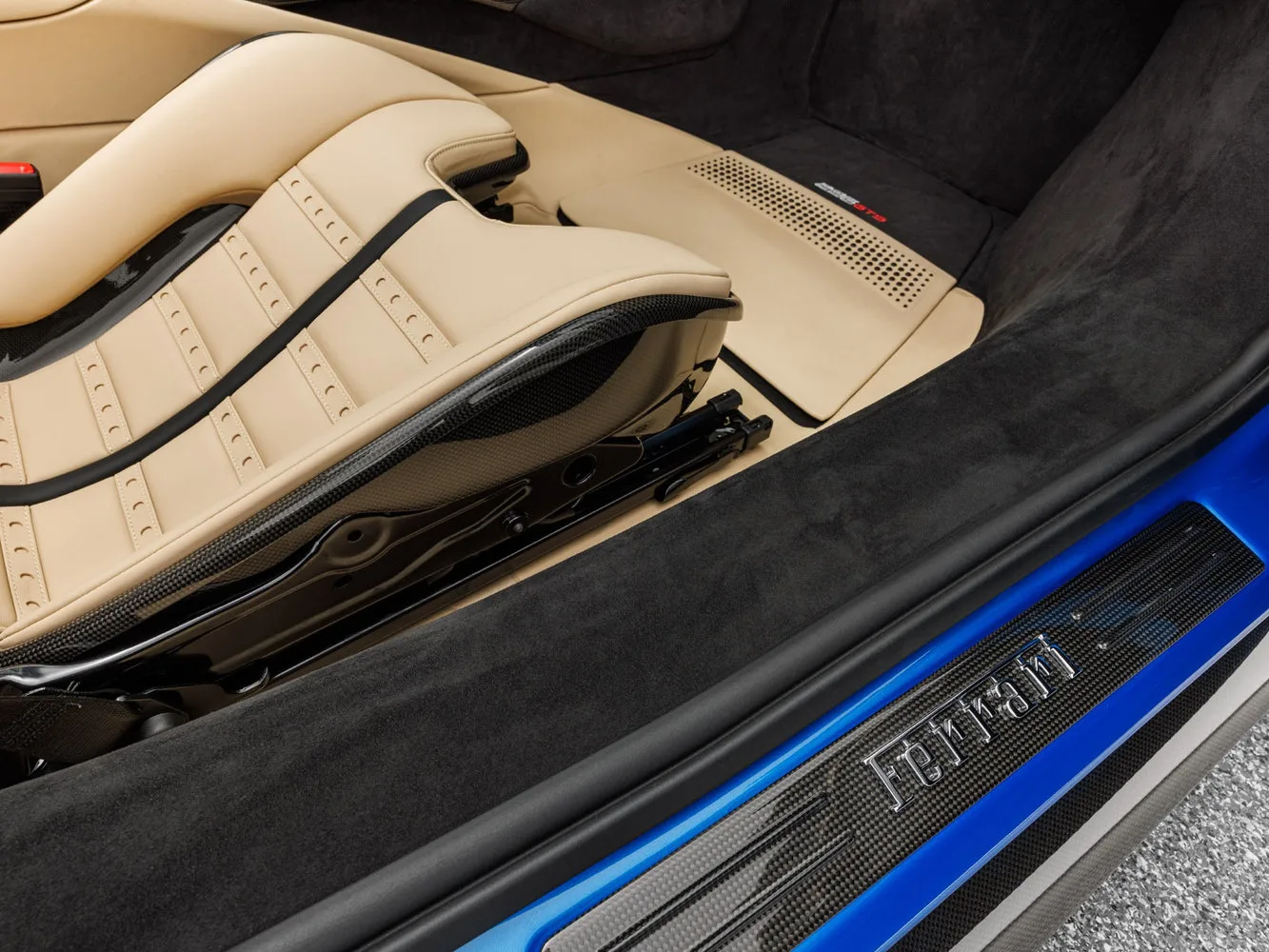 2024 Ferrari 296 GTS, 10/19