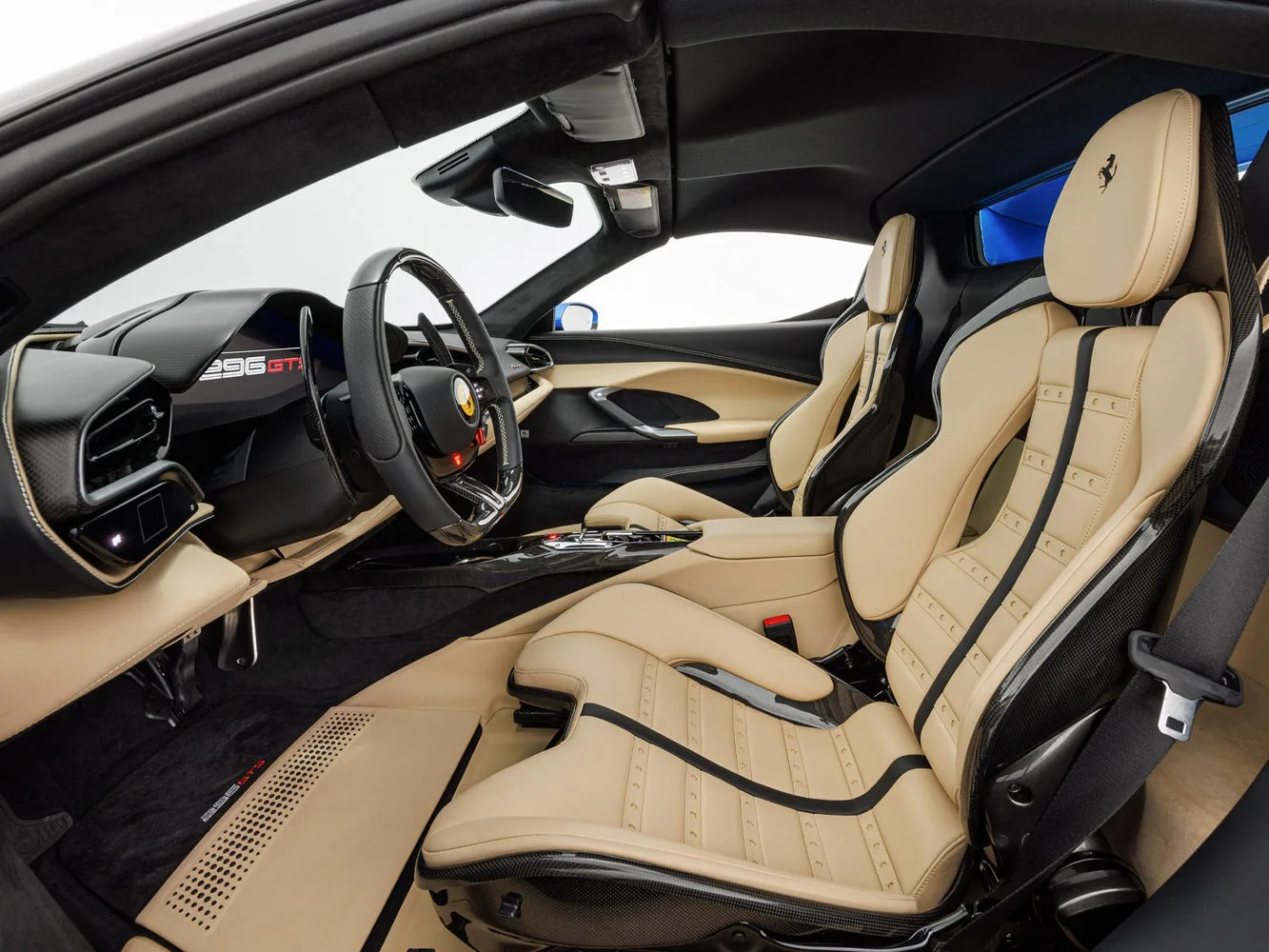2024 Ferrari 296 GTS, 15/19