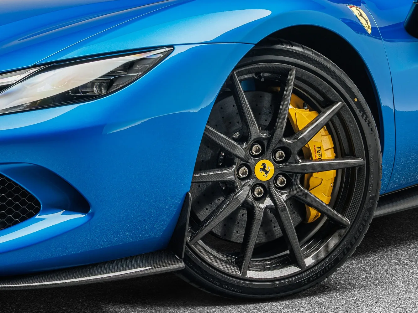 2024 Ferrari 296 GTS, 17/19
