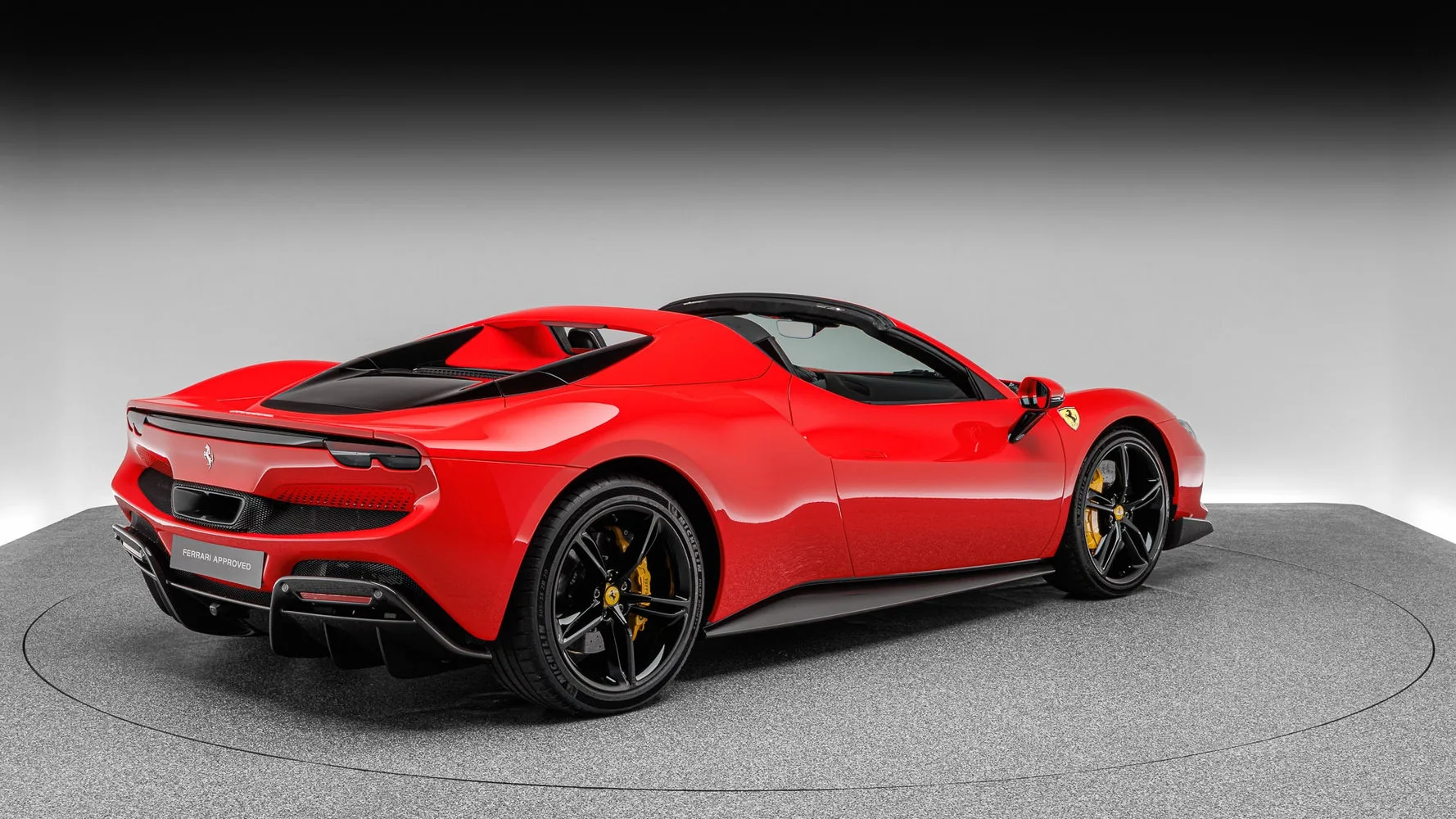 2024 Ferrari 296 GTS, 3/19