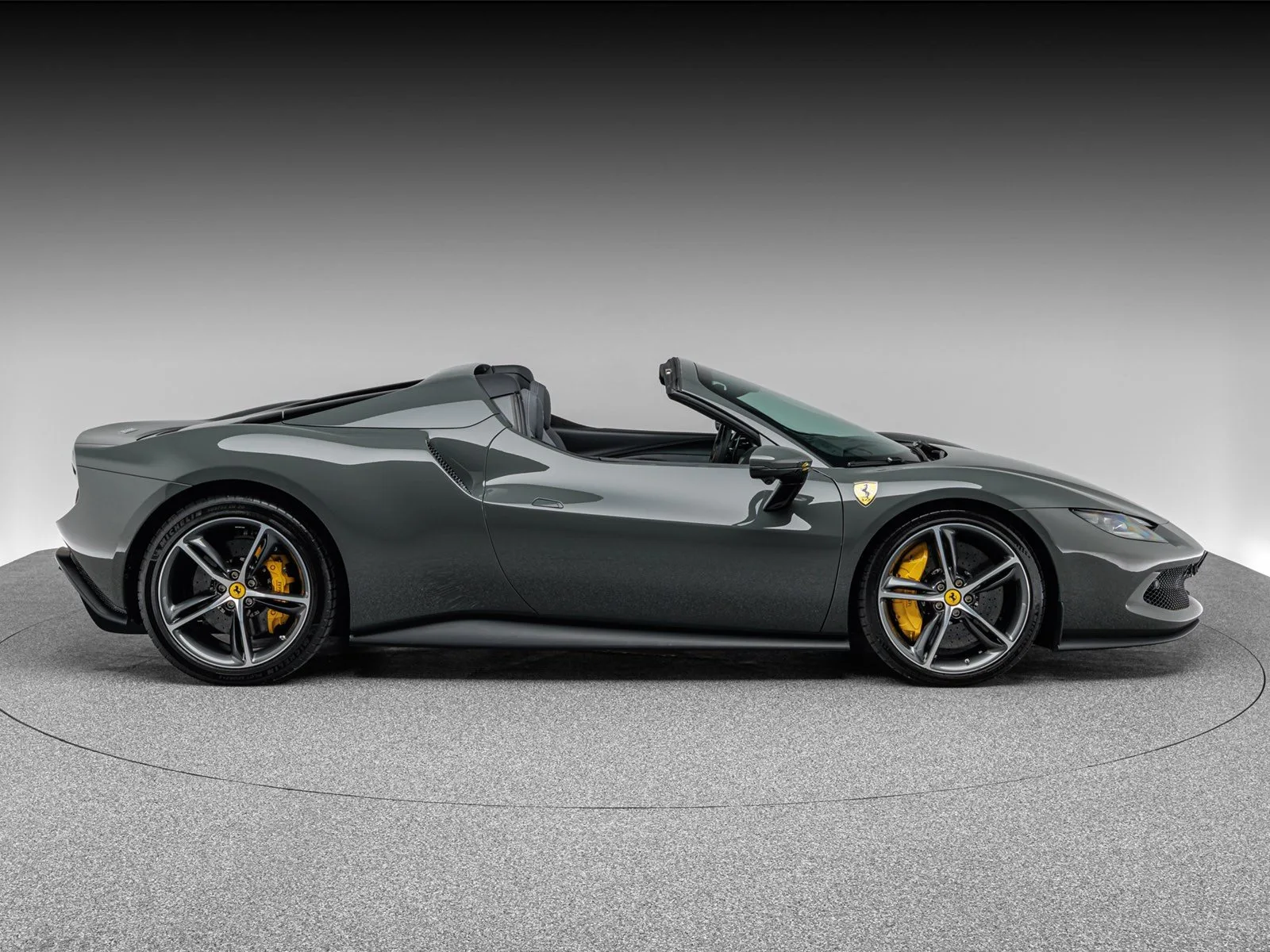 2024 Ferrari 296 GTS, 9/30