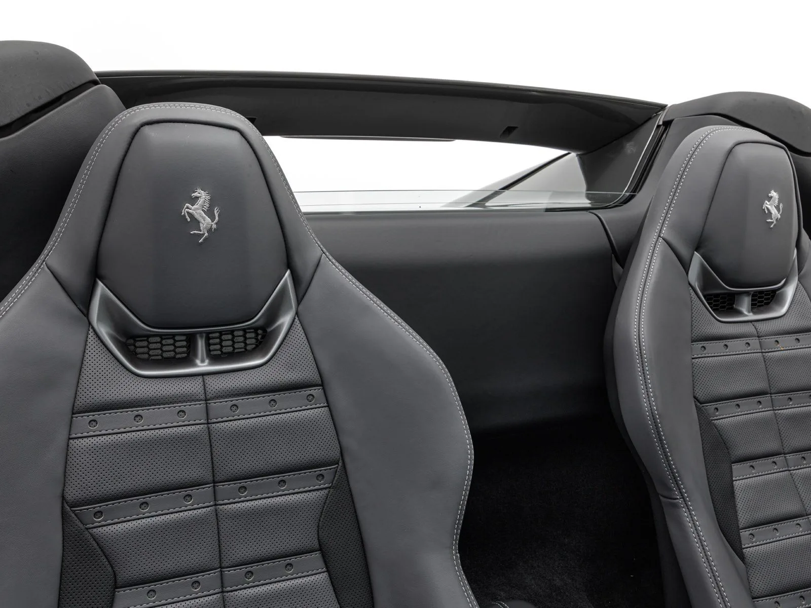 2024 Ferrari 296 GTS, 20/30