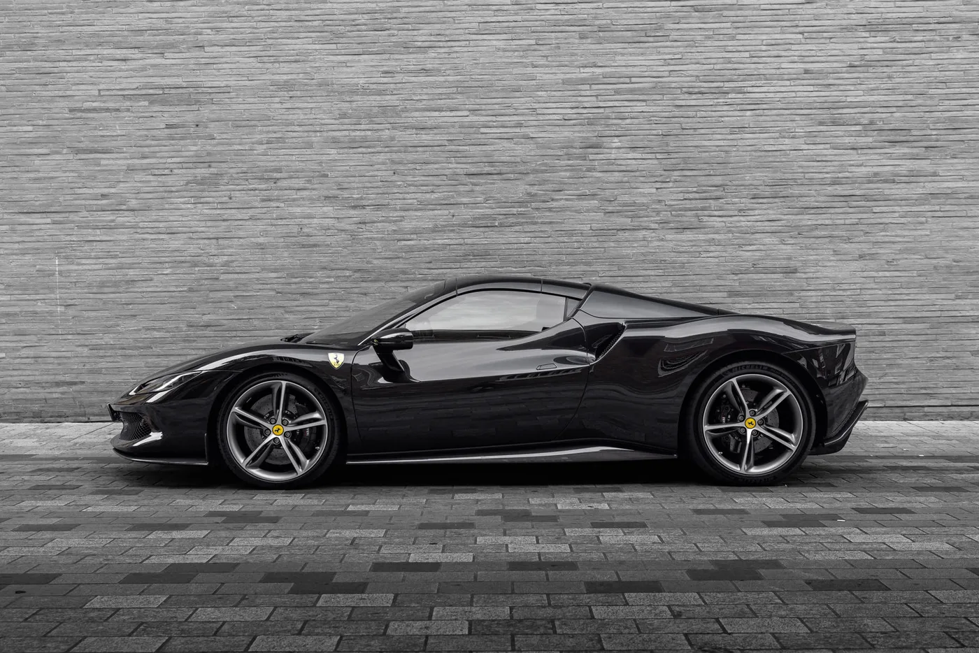 2024 Ferrari 296 GTS angeboten von einer Vertragshändlergruppe in Mayfair, Vereinigtes Königreich, Foto 2 von 25