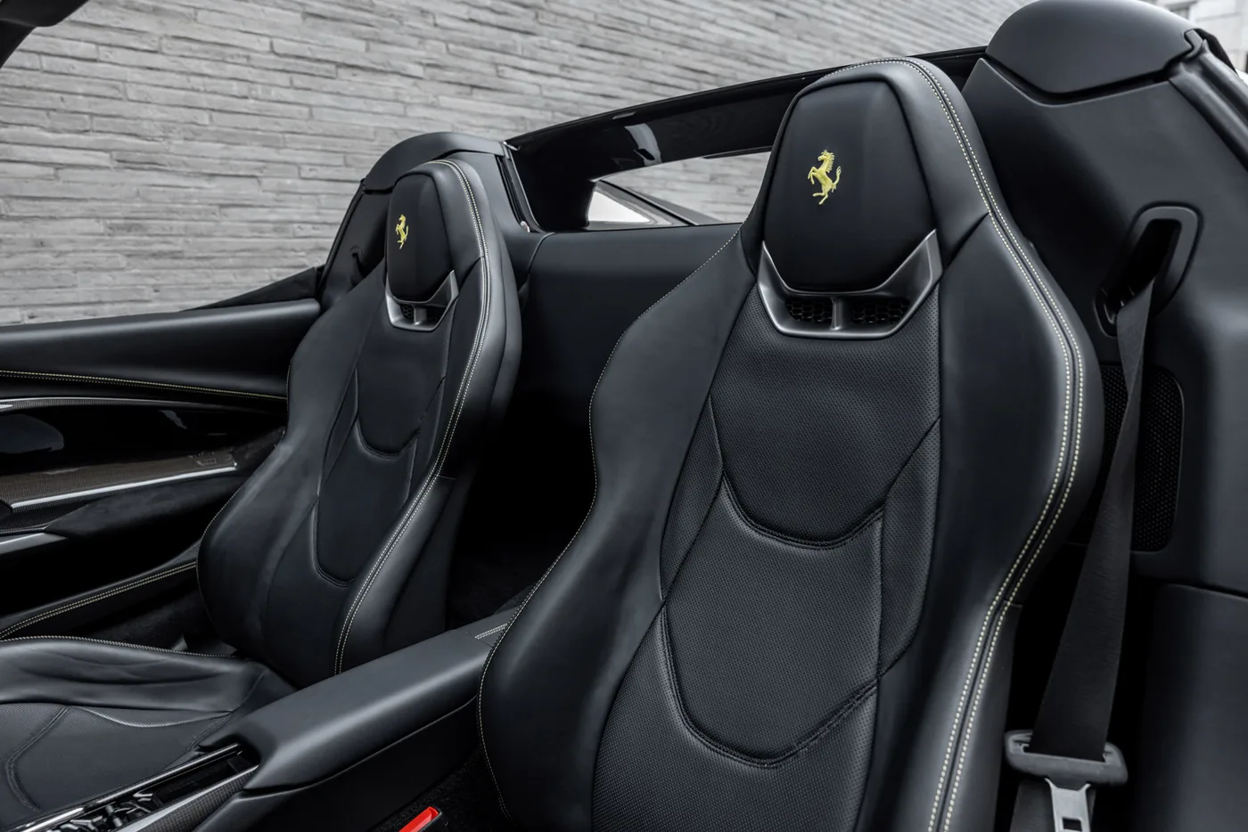 2024 Ferrari 296 GTS angeboten von einer Vertragshändlergruppe in Mayfair, Vereinigtes Königreich, Foto 24 von 25