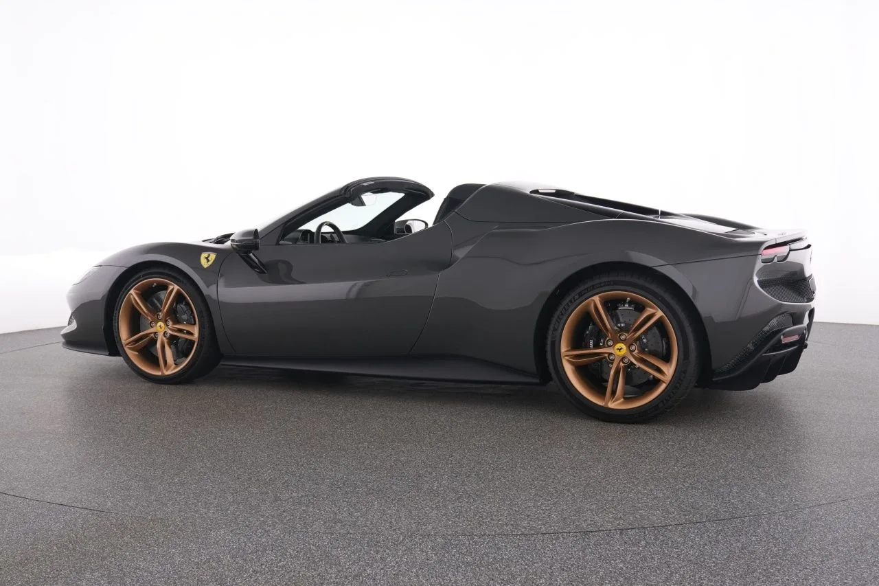 2024 Ferrari 296 GTS, 5/29