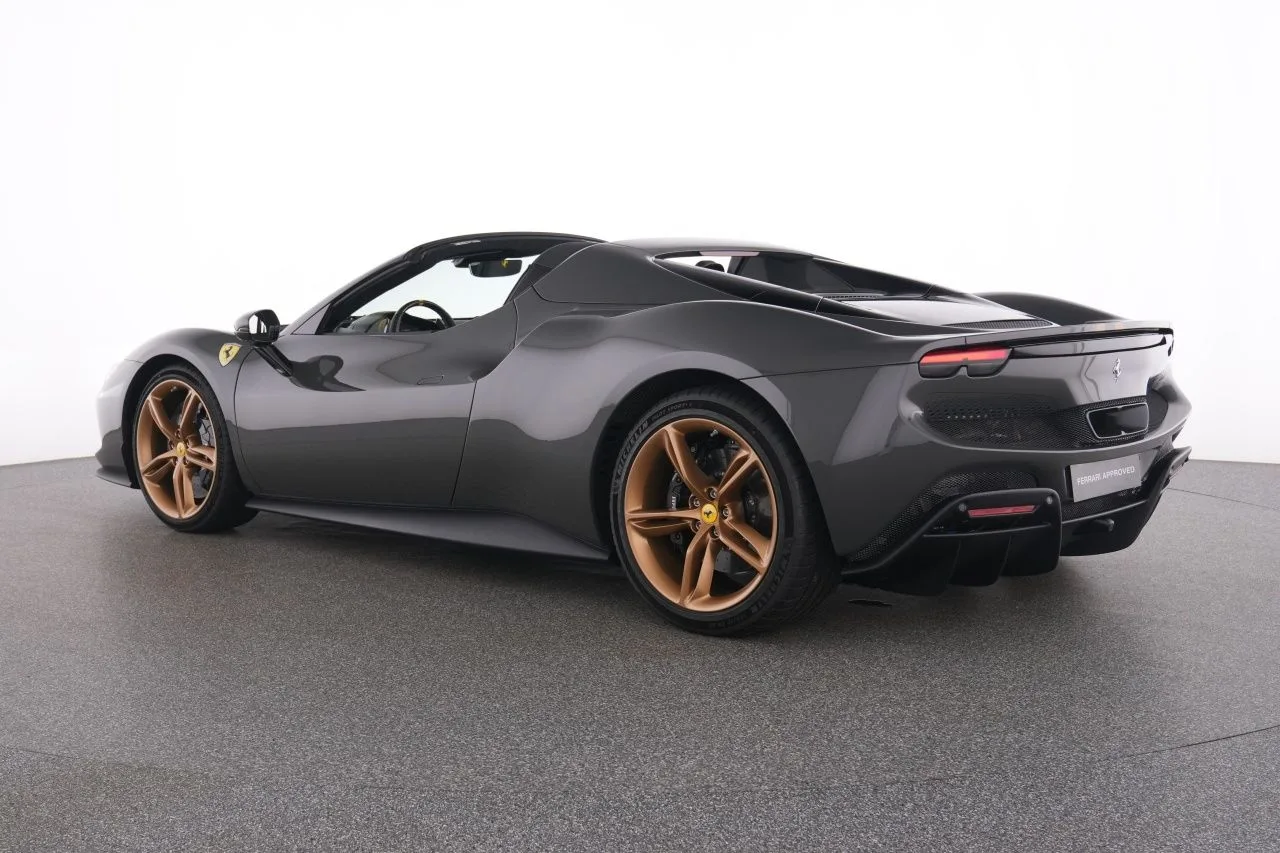 2024 Ferrari 296 GTS, 6/29