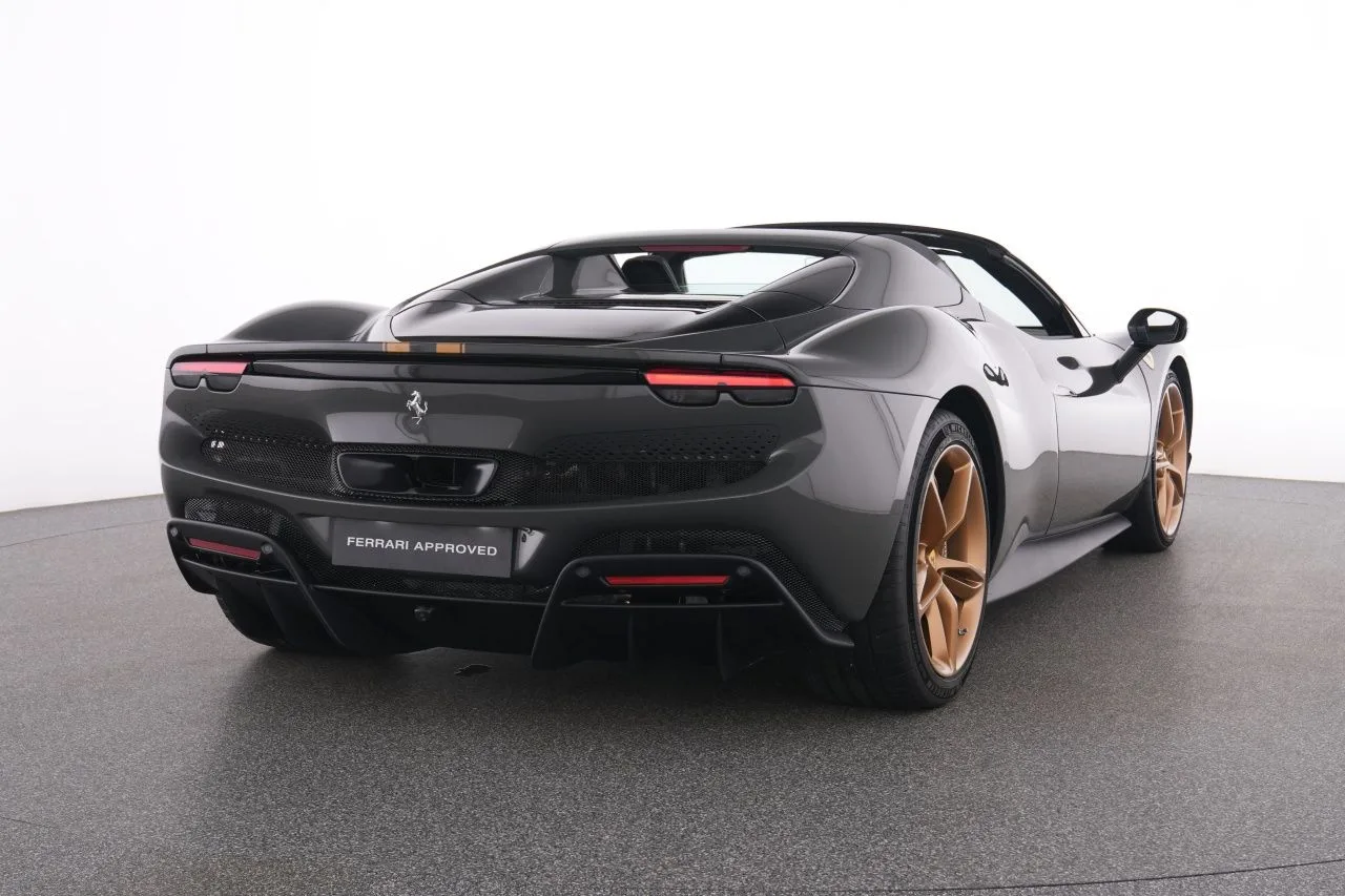 2024 Ferrari 296 GTS, 9/29