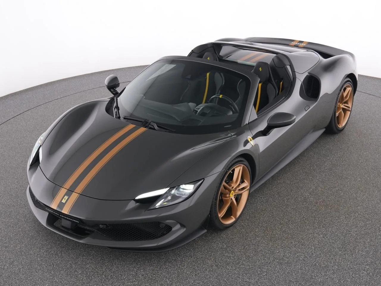 2024 Ferrari 296 GTS, 28/29