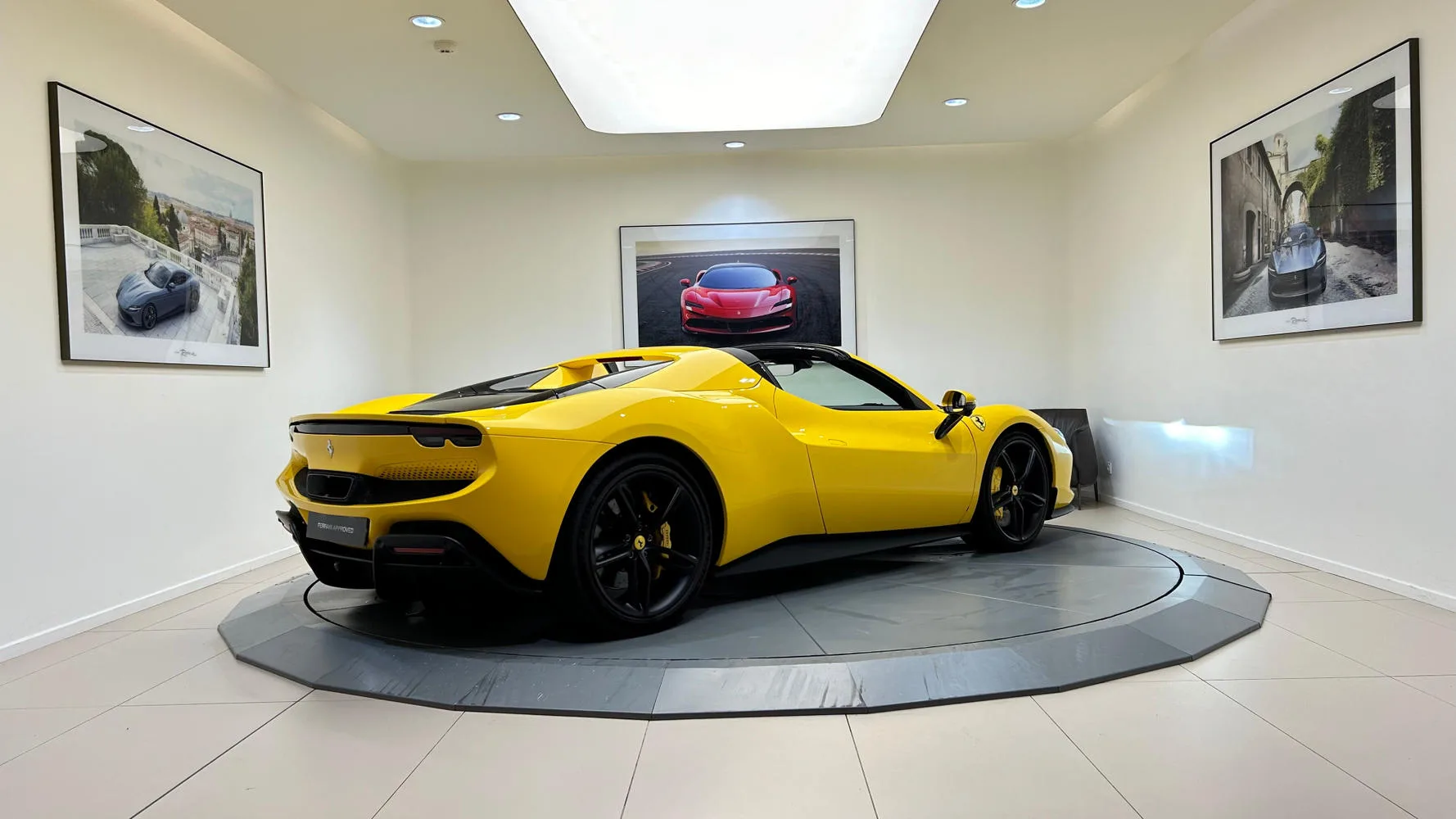 2024 Ferrari 296 GTS, 3/30
