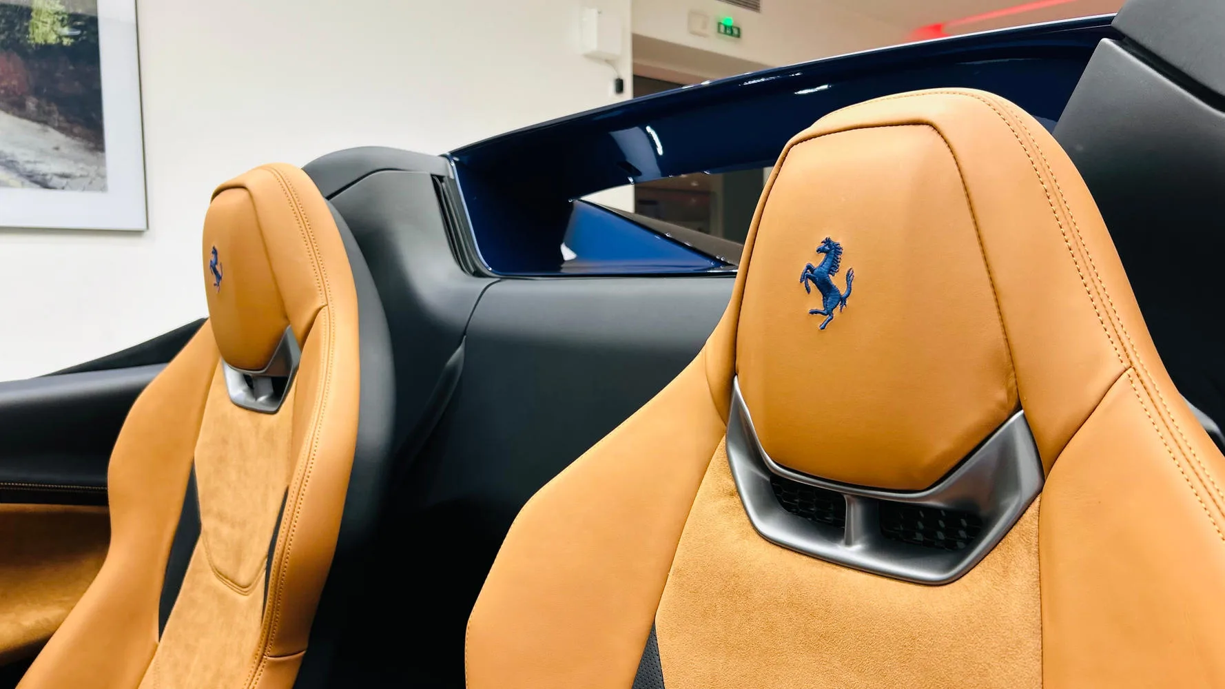 2024 Ferrari 296 GTS, 17/18
