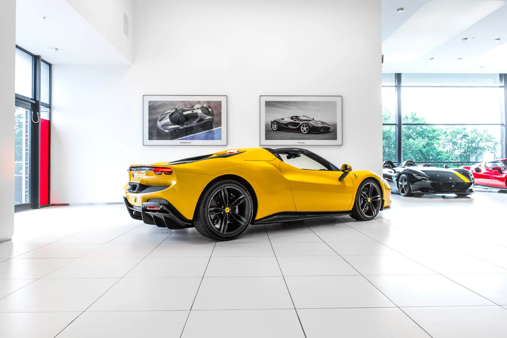 2024 Ferrari 296 GTS, 4/30