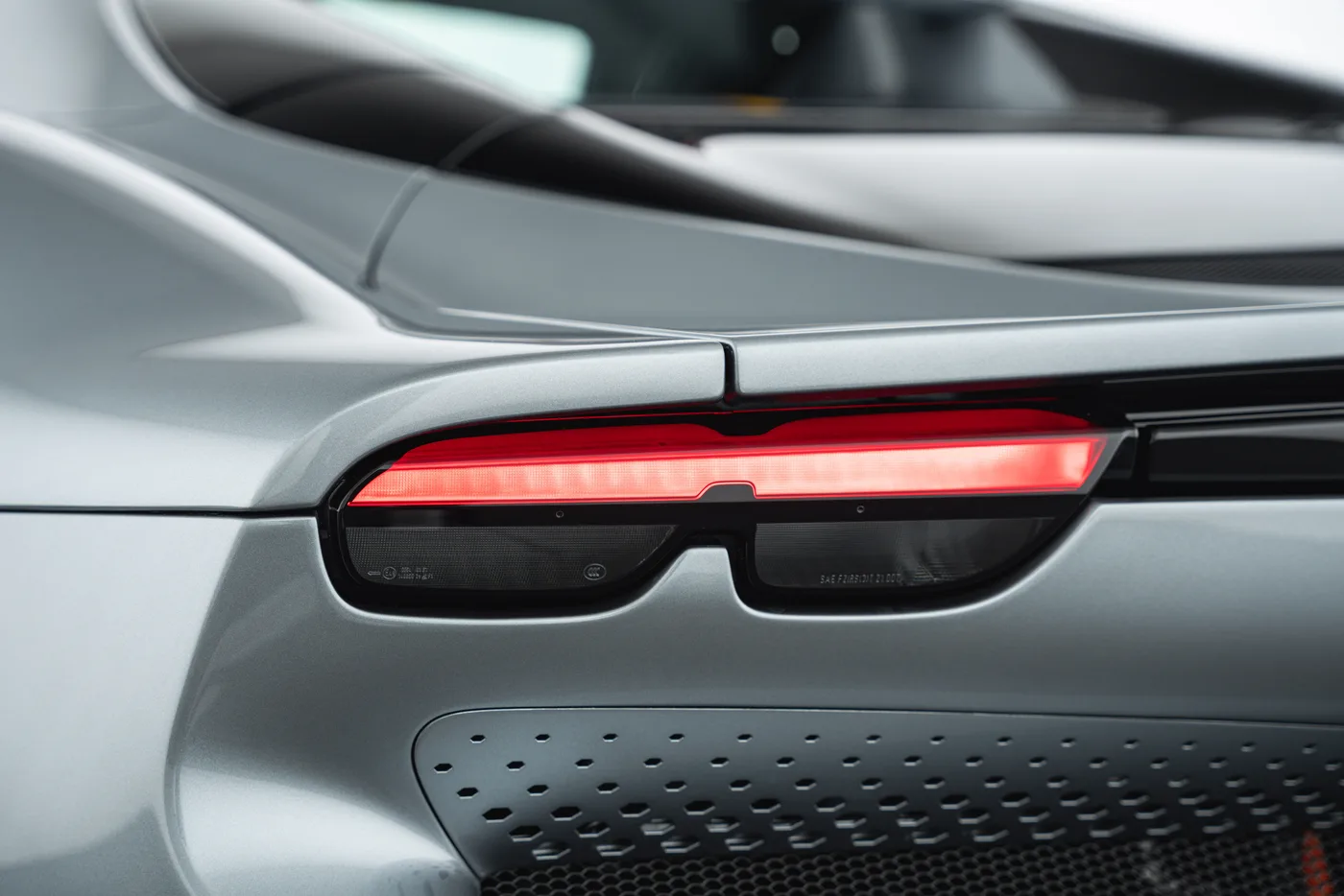 2024 Ferrari 296 GTS proposée par un concessionnaire spécialisé à Vösendorf, Autriche, photo 10 sur 15