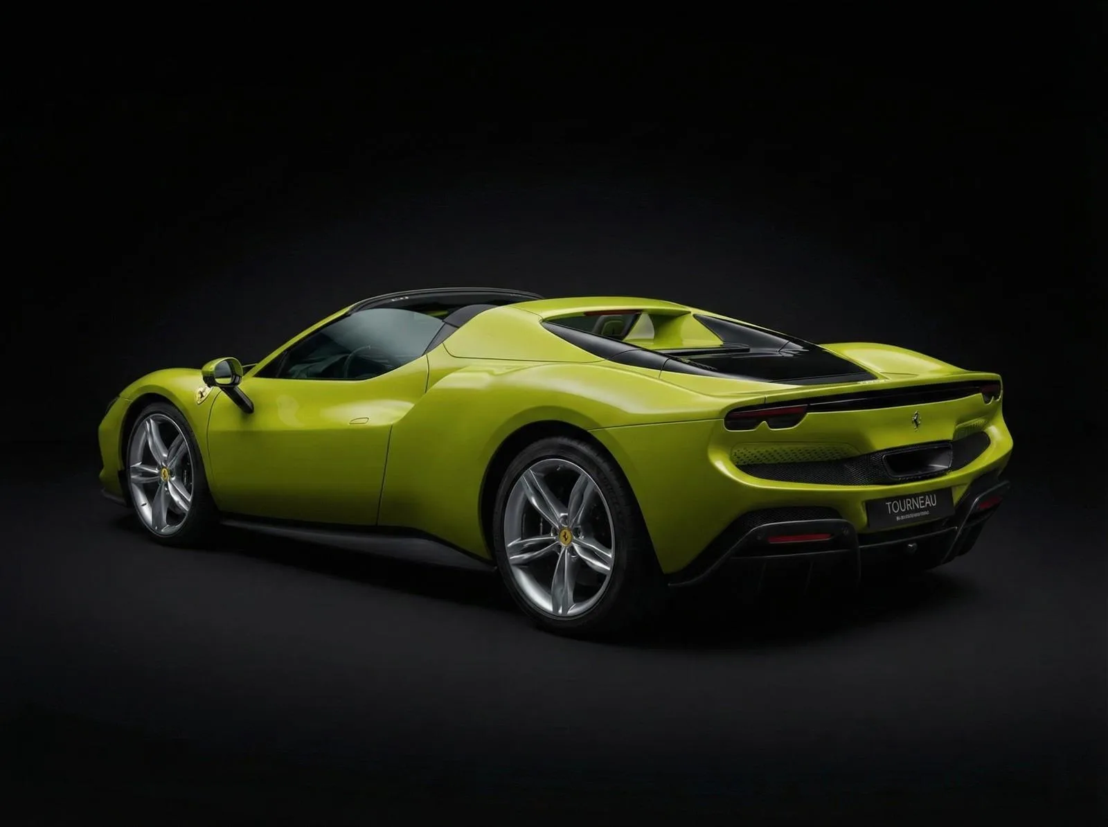 2024 Ferrari 296 GTS, 6/12
